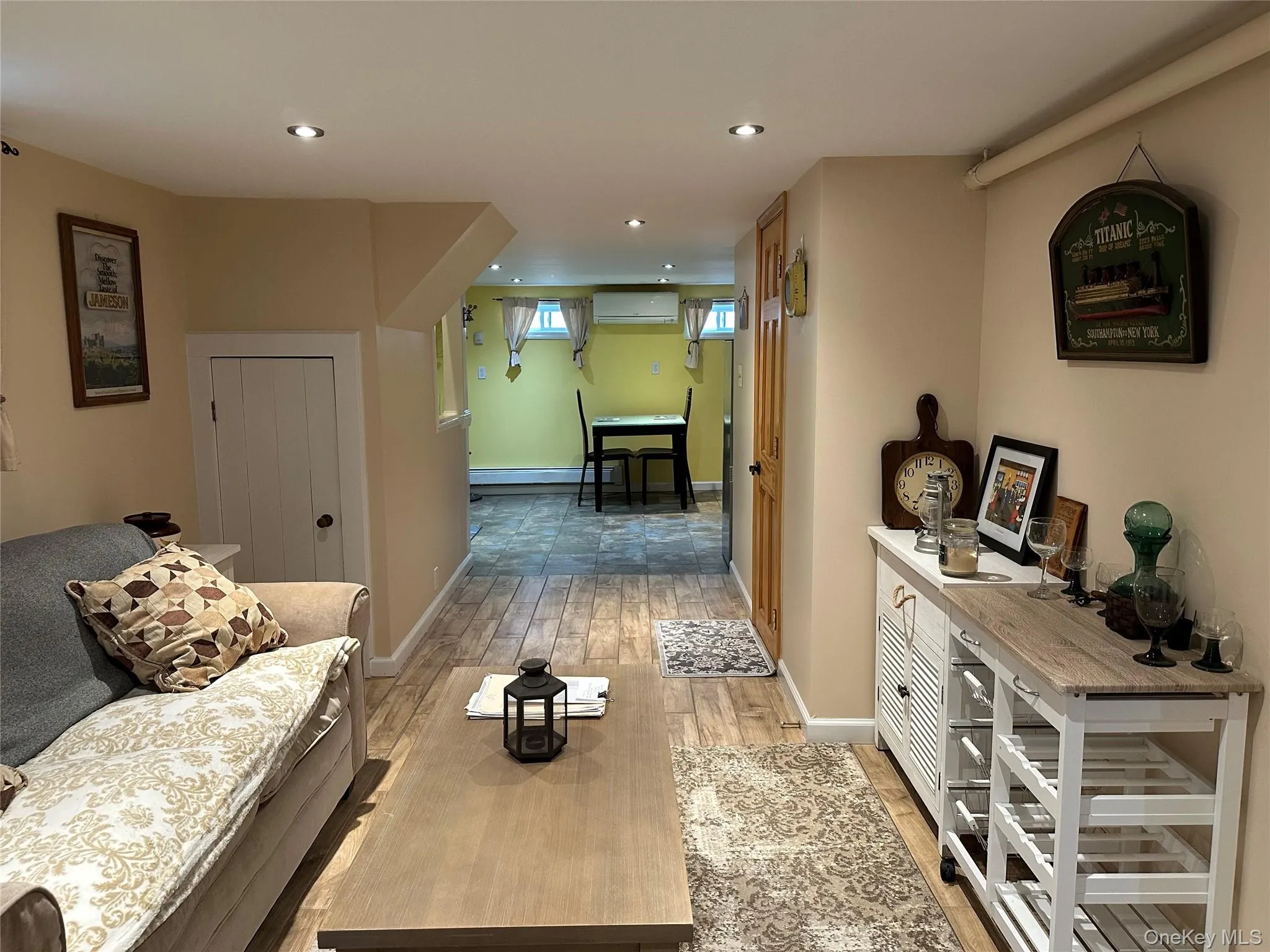 64-73 59th Avenue, New York, NY, 2 Bedrooms Bedrooms, 6 Rooms Rooms,2 BathroomsBathrooms,Residential,For Rent,59th,0,999079 64-73 59th Avenue, New York, NY, 2 Bedrooms Bedrooms, 6 Rooms Rooms,2 BathroomsBathrooms,Residential,For Rent,59th,0,999079