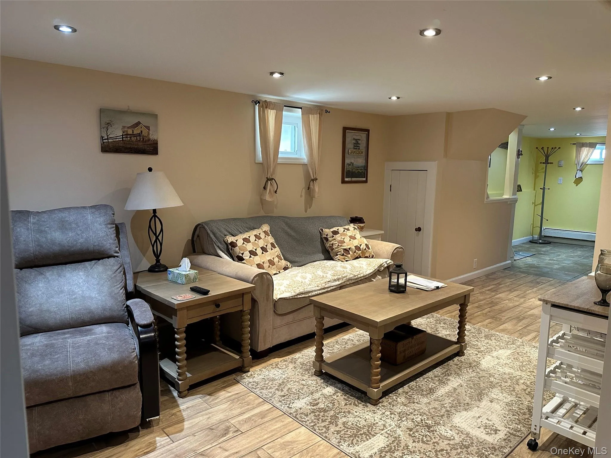 64-73 59th Avenue, New York, NY, 2 Bedrooms Bedrooms, 6 Rooms Rooms,2 BathroomsBathrooms,Residential,For Rent,59th,0,999079 64-73 59th Avenue, New York, NY, 2 Bedrooms Bedrooms, 6 Rooms Rooms,2 BathroomsBathrooms,Residential,For Rent,59th,0,999079