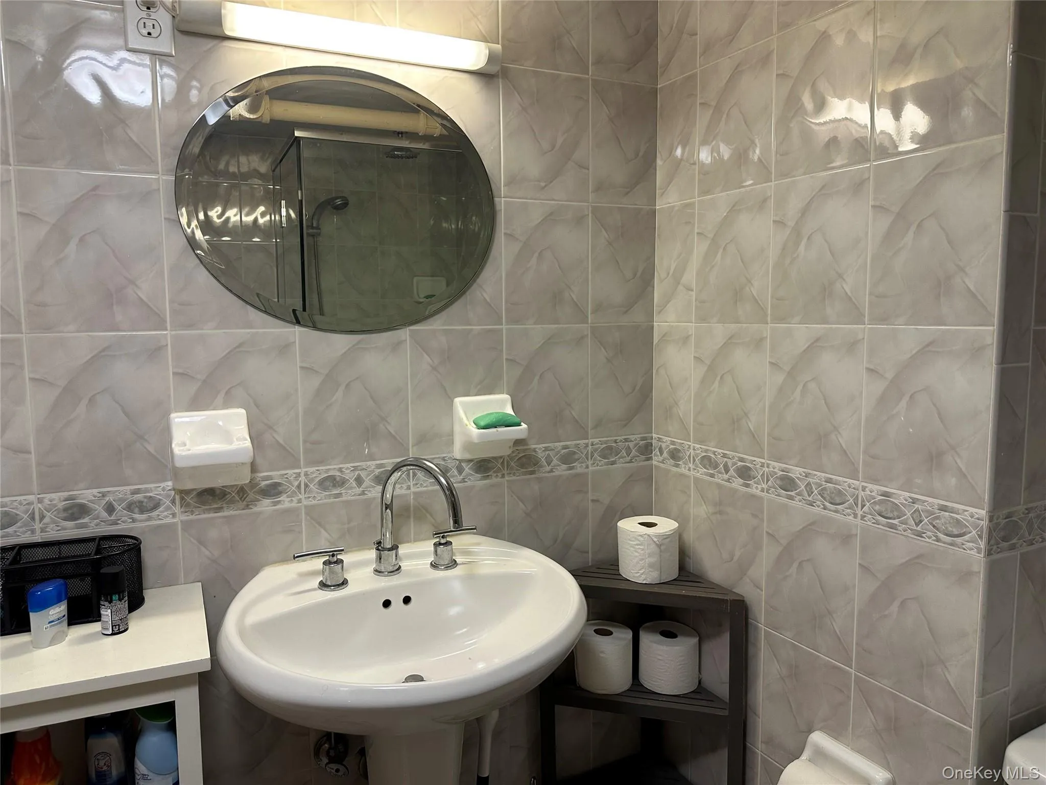 64-73 59th Avenue, New York, NY, 2 Bedrooms Bedrooms, 6 Rooms Rooms,2 BathroomsBathrooms,Residential,For Rent,59th,0,999079 64-73 59th Avenue, New York, NY, 2 Bedrooms Bedrooms, 6 Rooms Rooms,2 BathroomsBathrooms,Residential,For Rent,59th,0,999079