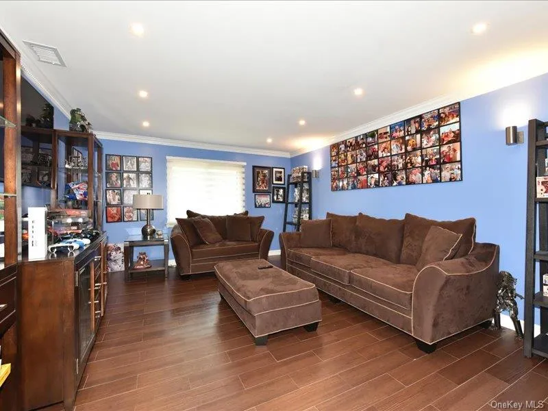 120 Estate Drive, Oyster Bay, NY, 3 Bedrooms Bedrooms, 8 Rooms Rooms,2 BathroomsBathrooms,Residential Sale,For Rent,Estate,0,999081 120 Estate Drive, Oyster Bay, NY, 3 Bedrooms Bedrooms, 8 Rooms Rooms,2 BathroomsBathrooms,Residential Sale,For Rent,Estate,0,999081