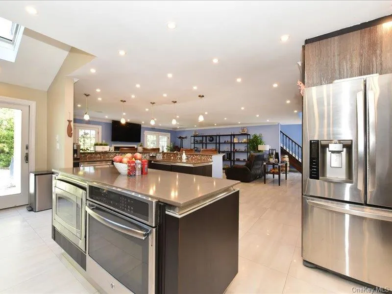 120 Estate Drive, Oyster Bay, NY, 3 Bedrooms Bedrooms, 8 Rooms Rooms,2 BathroomsBathrooms,Residential Sale,For Rent,Estate,0,999081 120 Estate Drive, Oyster Bay, NY, 3 Bedrooms Bedrooms, 8 Rooms Rooms,2 BathroomsBathrooms,Residential Sale,For Rent,Estate,0,999081