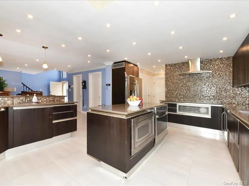 120 Estate Drive, Oyster Bay, NY, 3 Bedrooms Bedrooms, 8 Rooms Rooms,2 BathroomsBathrooms,Residential Sale,For Rent,Estate,0,999081 120 Estate Drive, Oyster Bay, NY, 3 Bedrooms Bedrooms, 8 Rooms Rooms,2 BathroomsBathrooms,Residential Sale,For Rent,Estate,0,999081
