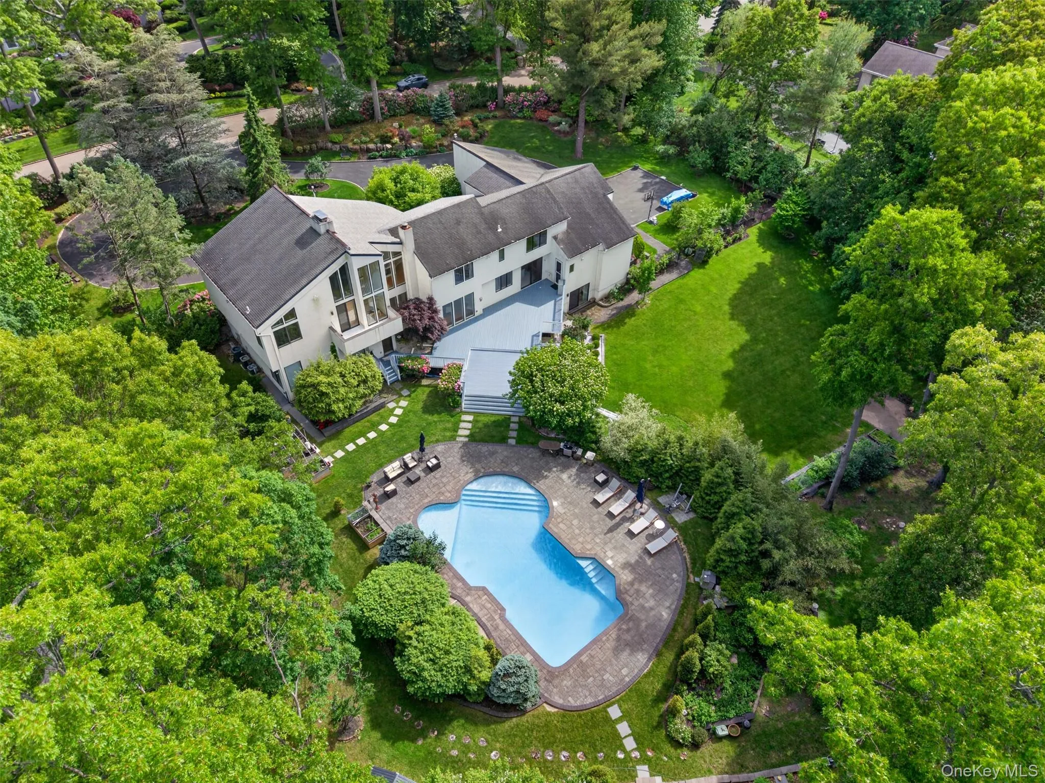 80 Tall Oak Crescent, Oyster Bay, NY, 6 Bedrooms Bedrooms, 11 Rooms Rooms,7 BathroomsBathrooms,Residential,For Rent,Tall Oak,0,999082 80 Tall Oak Crescent, Oyster Bay, NY, 6 Bedrooms Bedrooms, 11 Rooms Rooms,7 BathroomsBathrooms,Residential,For Rent,Tall Oak,0,999082
