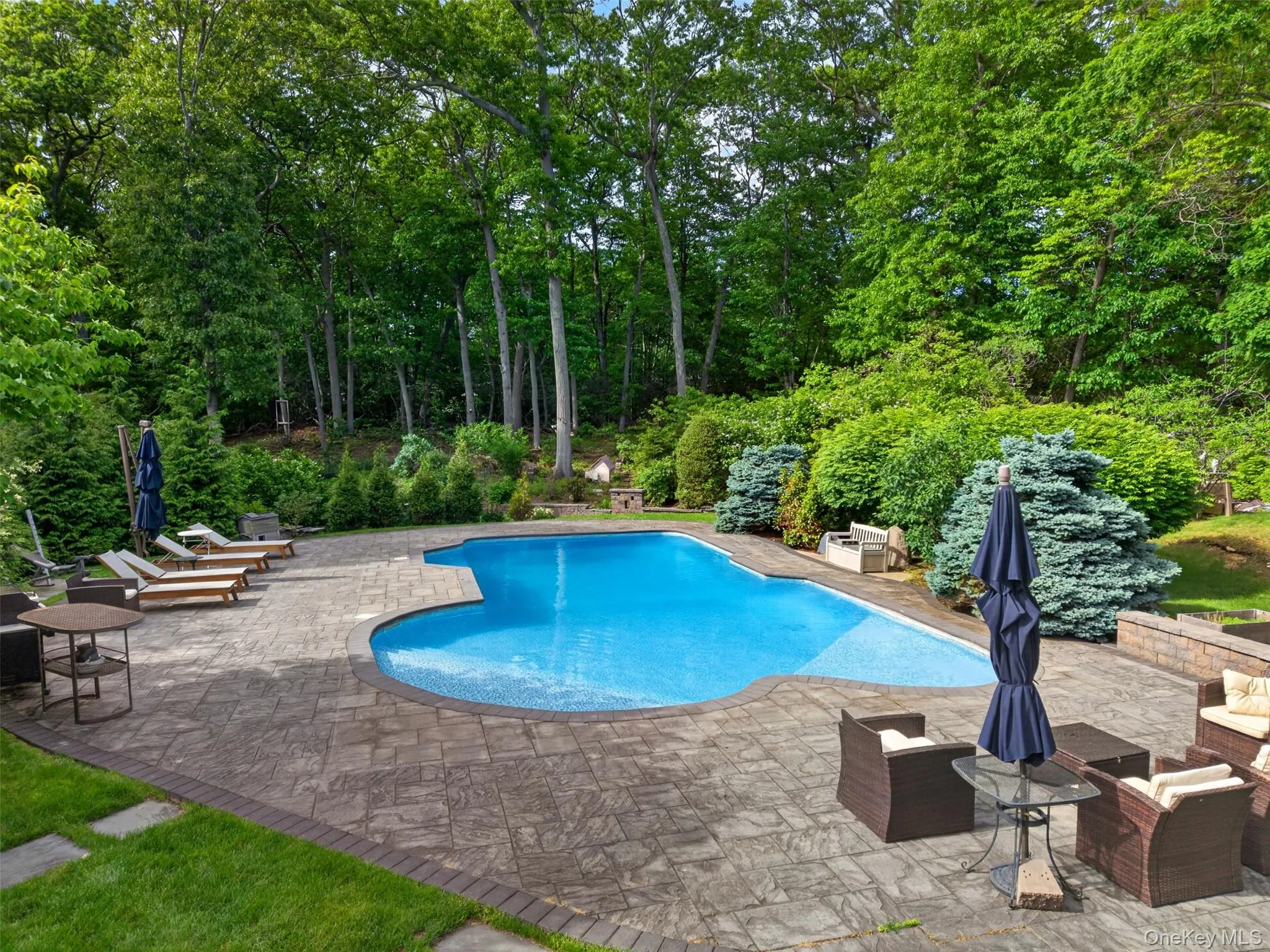 80 Tall Oak Crescent, Oyster Bay, NY, 6 Bedrooms Bedrooms, 11 Rooms Rooms,7 BathroomsBathrooms,Residential,For Rent,Tall Oak,0,999082 80 Tall Oak Crescent, Oyster Bay, NY, 6 Bedrooms Bedrooms, 11 Rooms Rooms,7 BathroomsBathrooms,Residential,For Rent,Tall Oak,0,999082