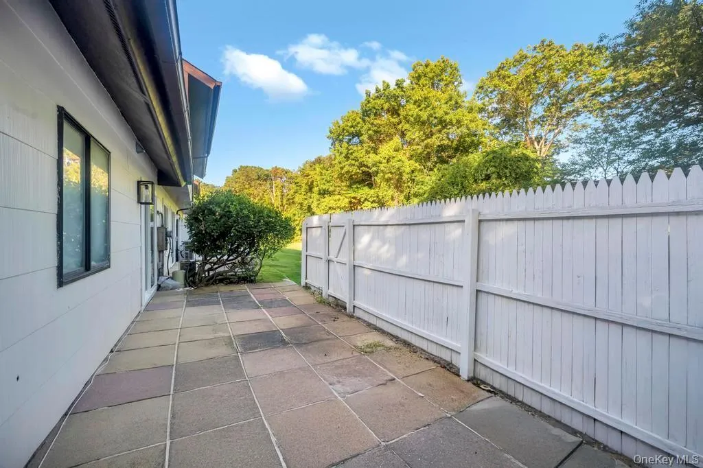 6 Amesworth Court, Brookhaven, NY, 3 Bedrooms Bedrooms, 6 Rooms Rooms,1 BathroomBathrooms,Residential Sale,For Rent,Amesworth,0,999101 6 Amesworth Court, Brookhaven, NY, 3 Bedrooms Bedrooms, 6 Rooms Rooms,1 BathroomBathrooms,Residential Sale,For Rent,Amesworth,0,999101