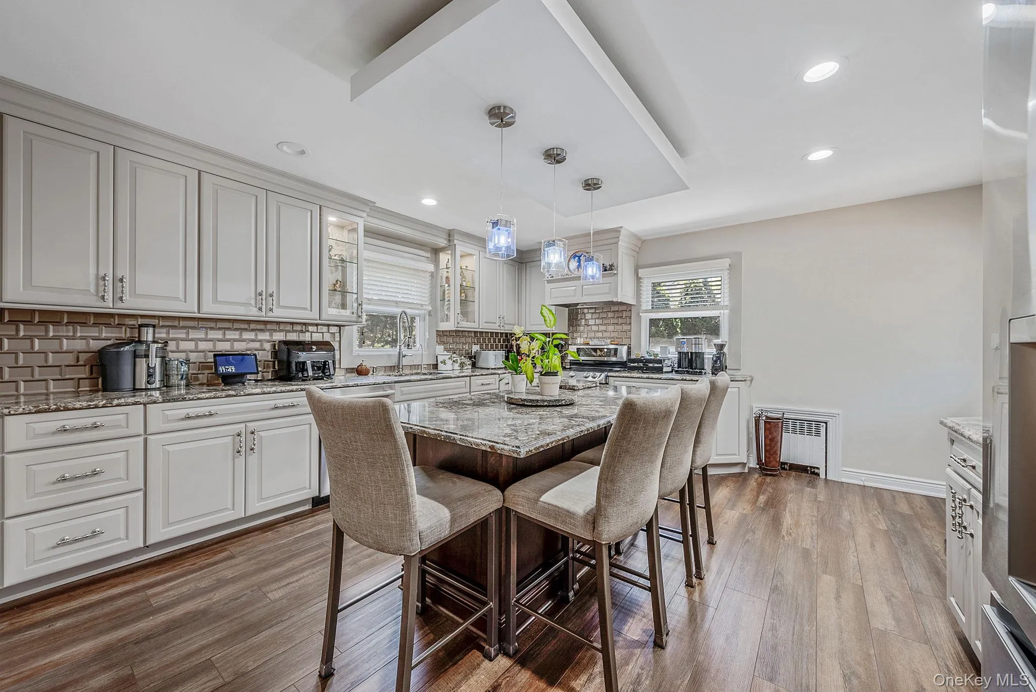 193 Dix Hills Road, Huntington, NY, 3 Bedrooms Bedrooms, 8 Rooms Rooms,2 BathroomsBathrooms,Residential,For Rent,Dix Hills,0,999108 193 Dix Hills Road, Huntington, NY, 3 Bedrooms Bedrooms, 8 Rooms Rooms,2 BathroomsBathrooms,Residential,For Rent,Dix Hills,0,999108