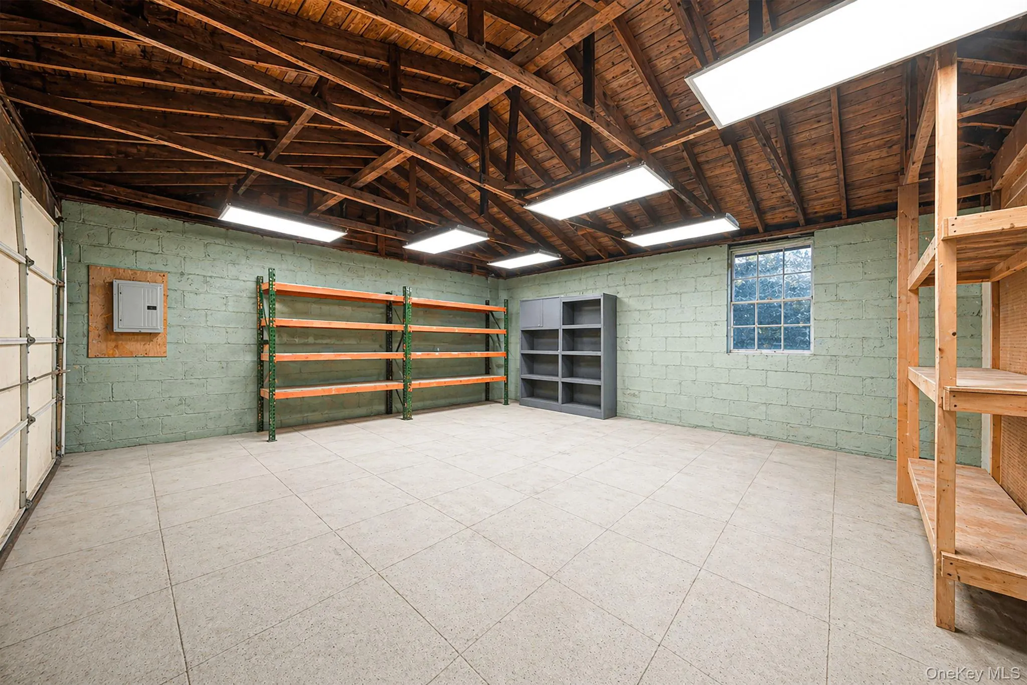 193 Dix Hills Road, Huntington, NY, 3 Bedrooms Bedrooms, 8 Rooms Rooms,2 BathroomsBathrooms,Residential,For Rent,Dix Hills,0,999108 193 Dix Hills Road, Huntington, NY, 3 Bedrooms Bedrooms, 8 Rooms Rooms,2 BathroomsBathrooms,Residential,For Rent,Dix Hills,0,999108
