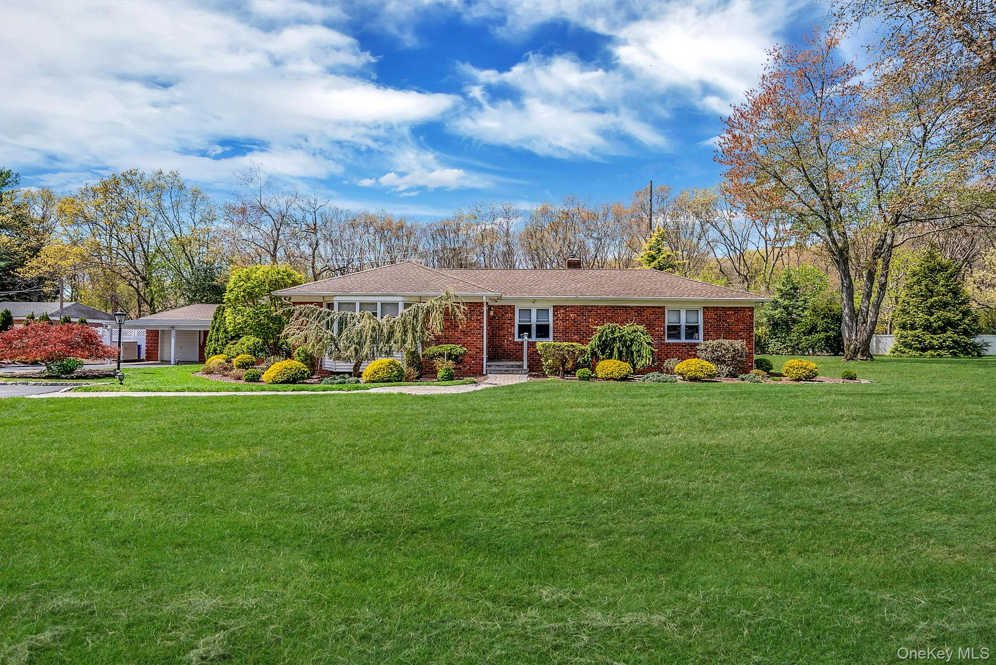 193 Dix Hills Road, Huntington, NY, 3 Bedrooms Bedrooms, 8 Rooms Rooms,2 BathroomsBathrooms,Residential,For Rent,Dix Hills,0,999108 193 Dix Hills Road, Huntington, NY, 3 Bedrooms Bedrooms, 8 Rooms Rooms,2 BathroomsBathrooms,Residential,For Rent,Dix Hills,0,999108