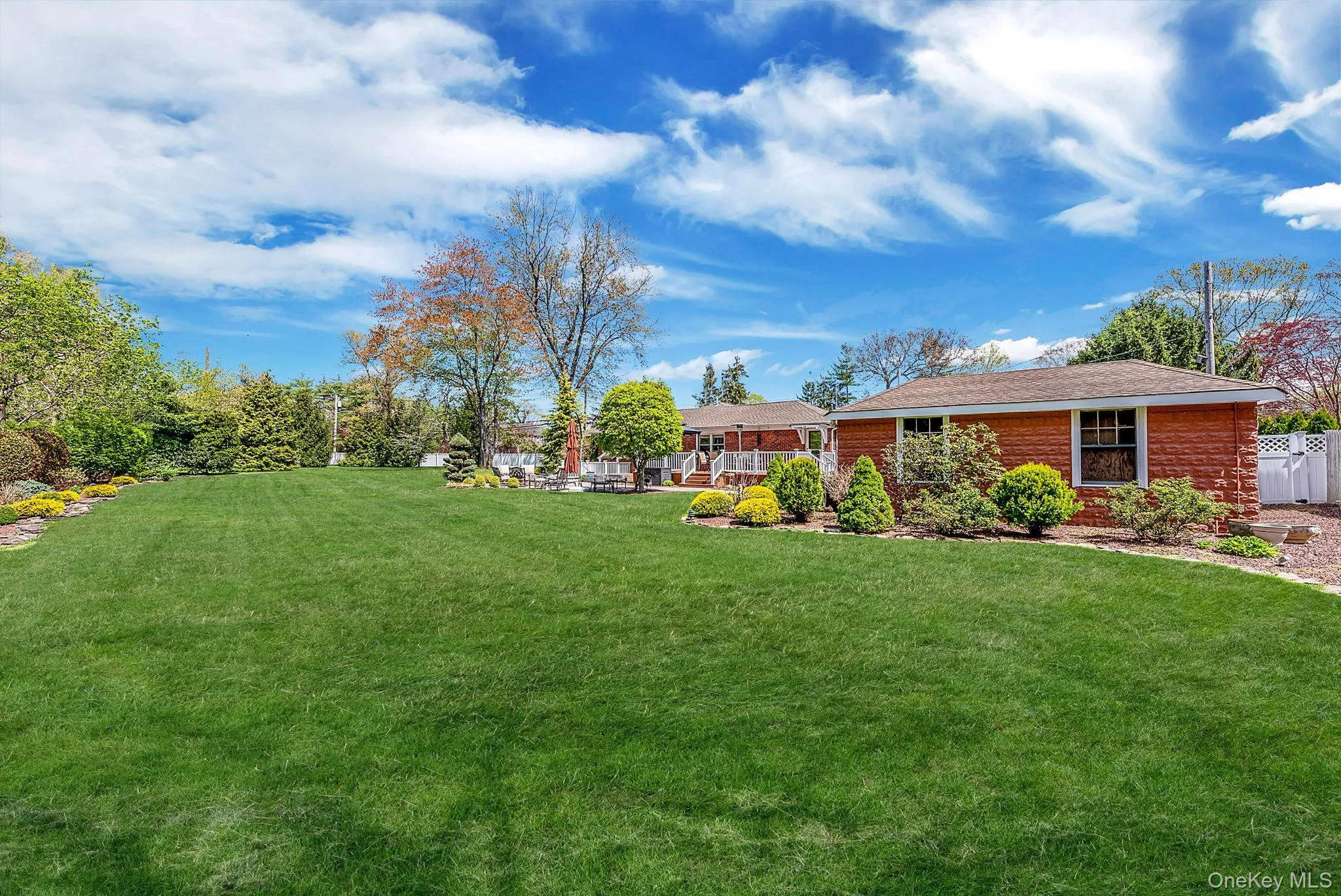193 Dix Hills Road, Huntington, NY, 3 Bedrooms Bedrooms, 8 Rooms Rooms,2 BathroomsBathrooms,Residential,For Rent,Dix Hills,0,999108 193 Dix Hills Road, Huntington, NY, 3 Bedrooms Bedrooms, 8 Rooms Rooms,2 BathroomsBathrooms,Residential,For Rent,Dix Hills,0,999108