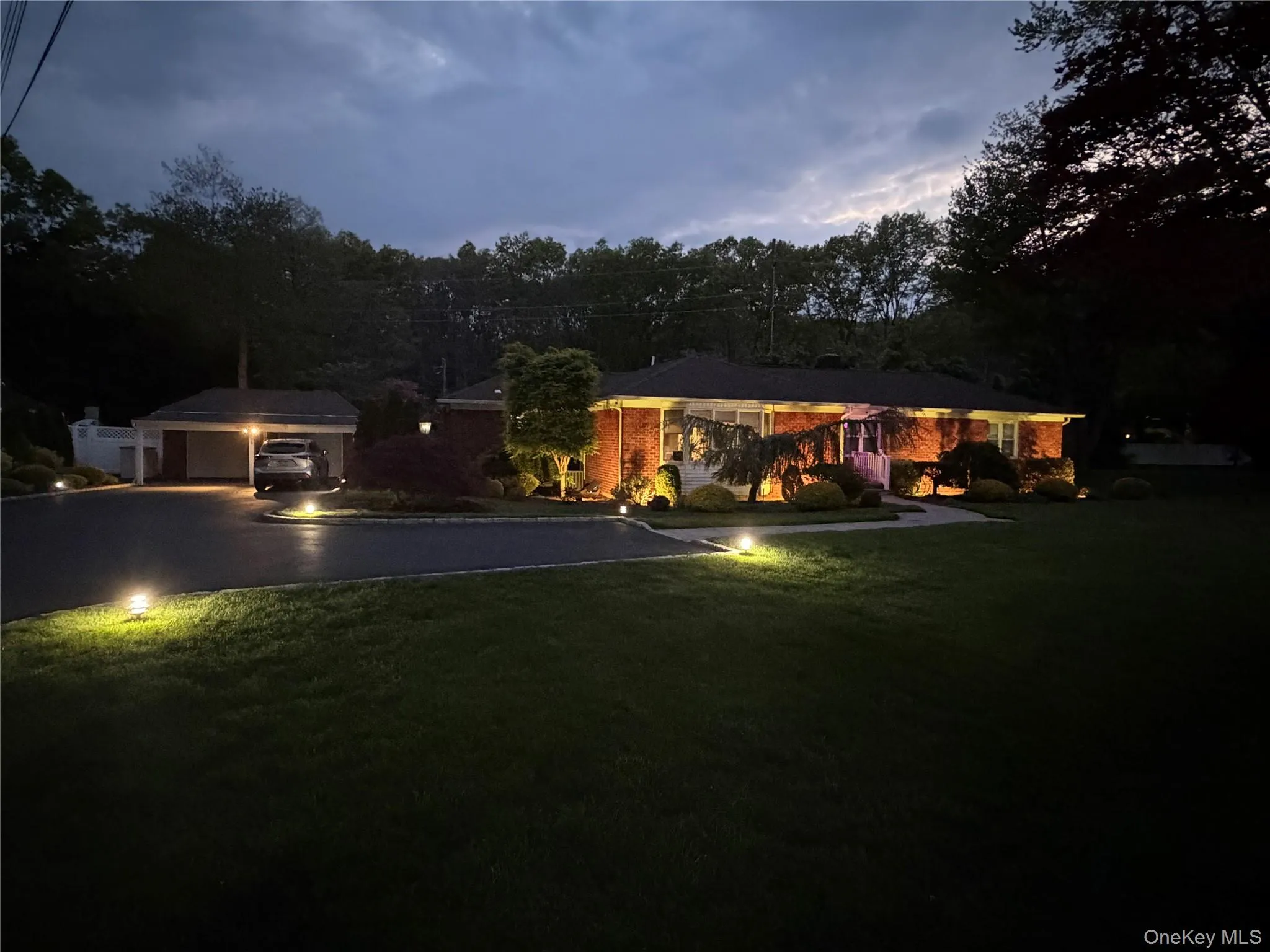 193 Dix Hills Road, Huntington, NY, 3 Bedrooms Bedrooms, 8 Rooms Rooms,2 BathroomsBathrooms,Residential,For Rent,Dix Hills,0,999108 193 Dix Hills Road, Huntington, NY, 3 Bedrooms Bedrooms, 8 Rooms Rooms,2 BathroomsBathrooms,Residential,For Rent,Dix Hills,0,999108