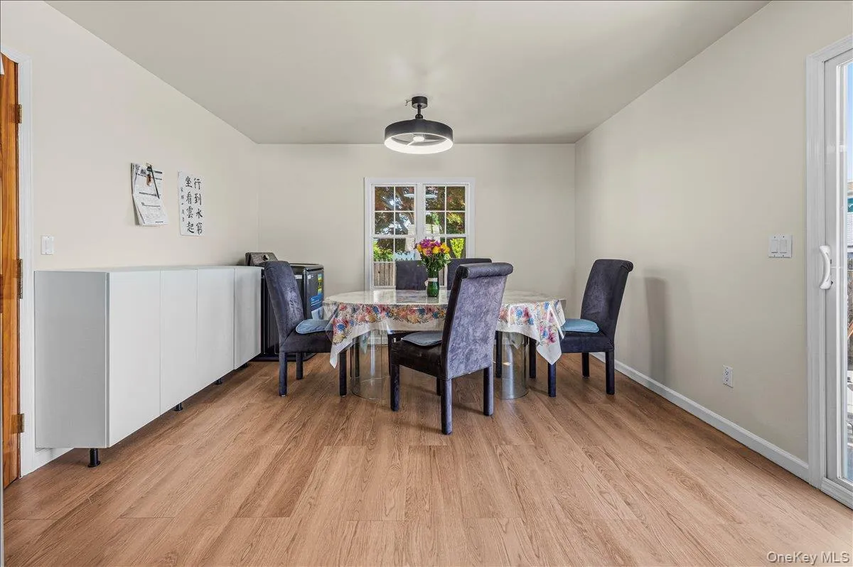 109 Gordon Avenue, North Hempstead, NY, 5 Bedrooms Bedrooms, 10 Rooms Rooms,3 BathroomsBathrooms,Residential,For Rent,Gordon,0,999118 109 Gordon Avenue, North Hempstead, NY, 5 Bedrooms Bedrooms, 10 Rooms Rooms,3 BathroomsBathrooms,Residential,For Rent,Gordon,0,999118