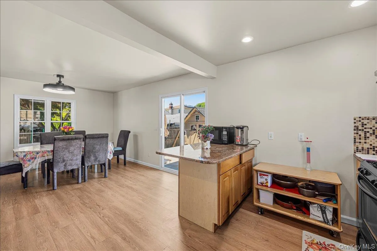 109 Gordon Avenue, North Hempstead, NY, 5 Bedrooms Bedrooms, 10 Rooms Rooms,3 BathroomsBathrooms,Residential,For Rent,Gordon,0,999118 109 Gordon Avenue, North Hempstead, NY, 5 Bedrooms Bedrooms, 10 Rooms Rooms,3 BathroomsBathrooms,Residential,For Rent,Gordon,0,999118