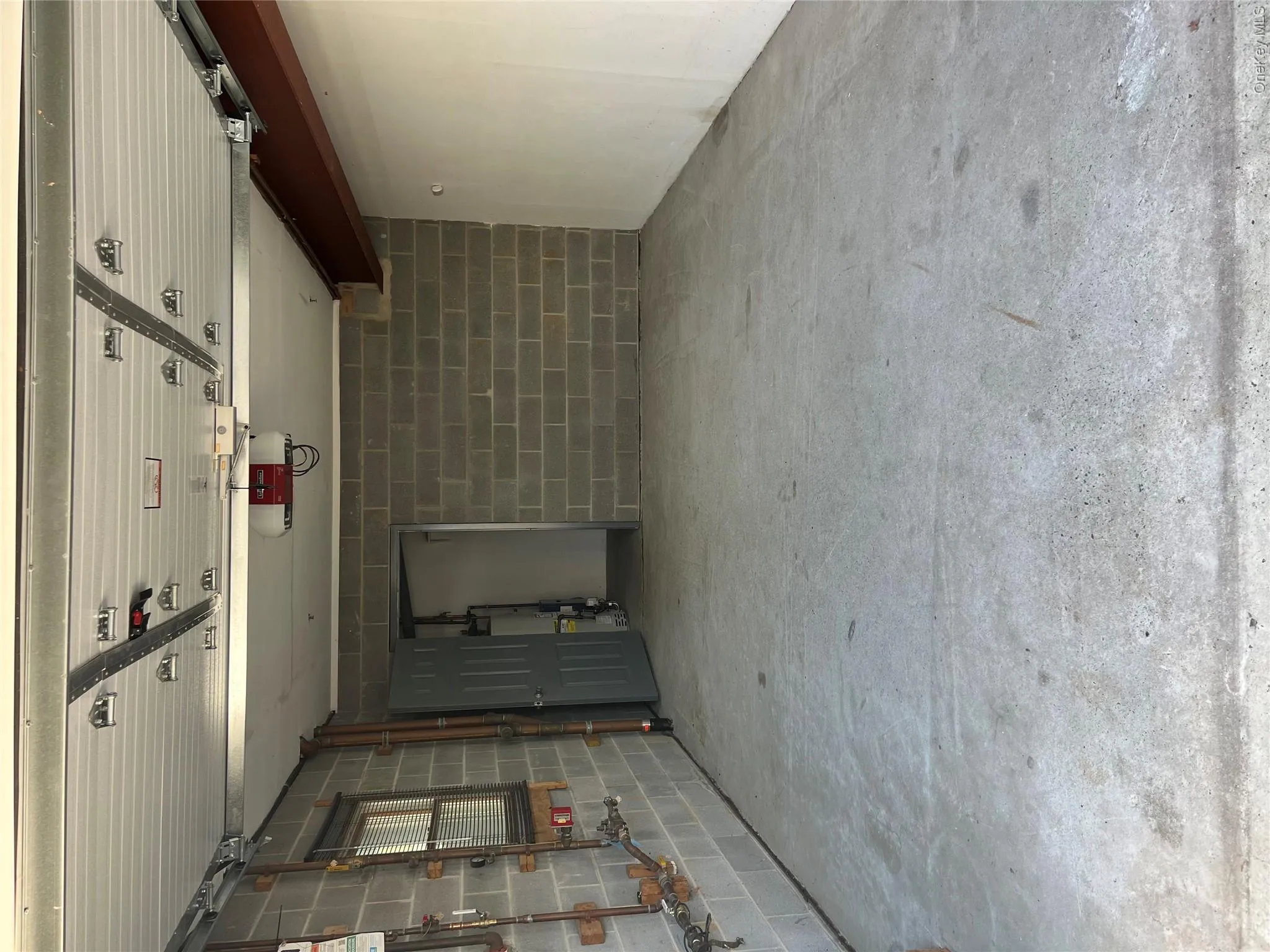 Storage/Laundry Storage/Laundry