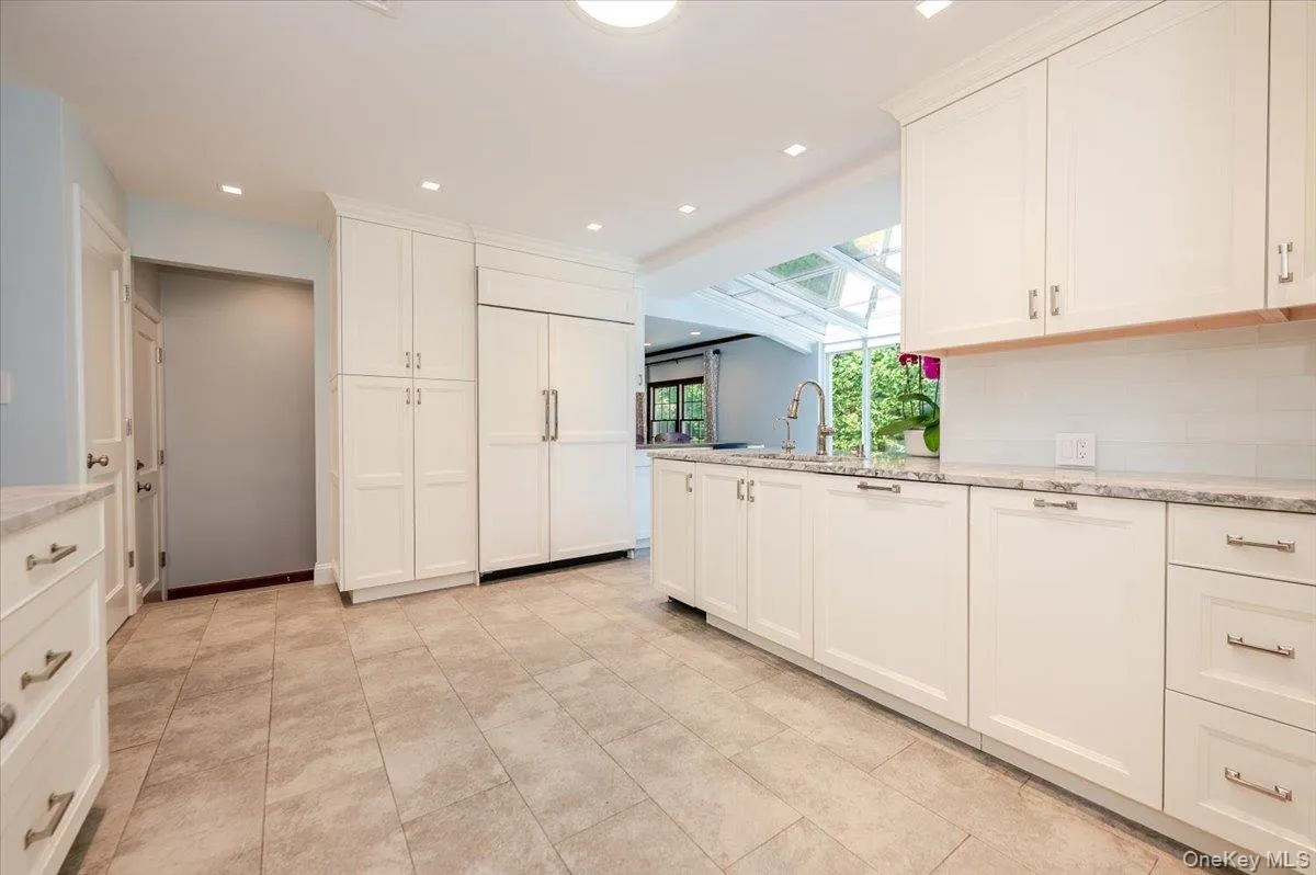 Built in Ice Maker, Wine fridge and more Built in Ice Maker, Wine fridge and more