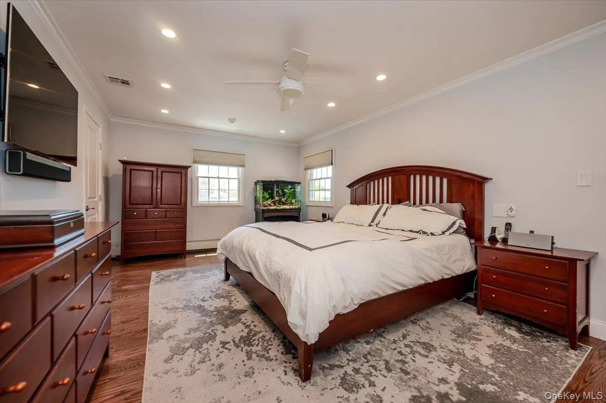 Primary Suite with everything you need! Primary Suite with everything you need!