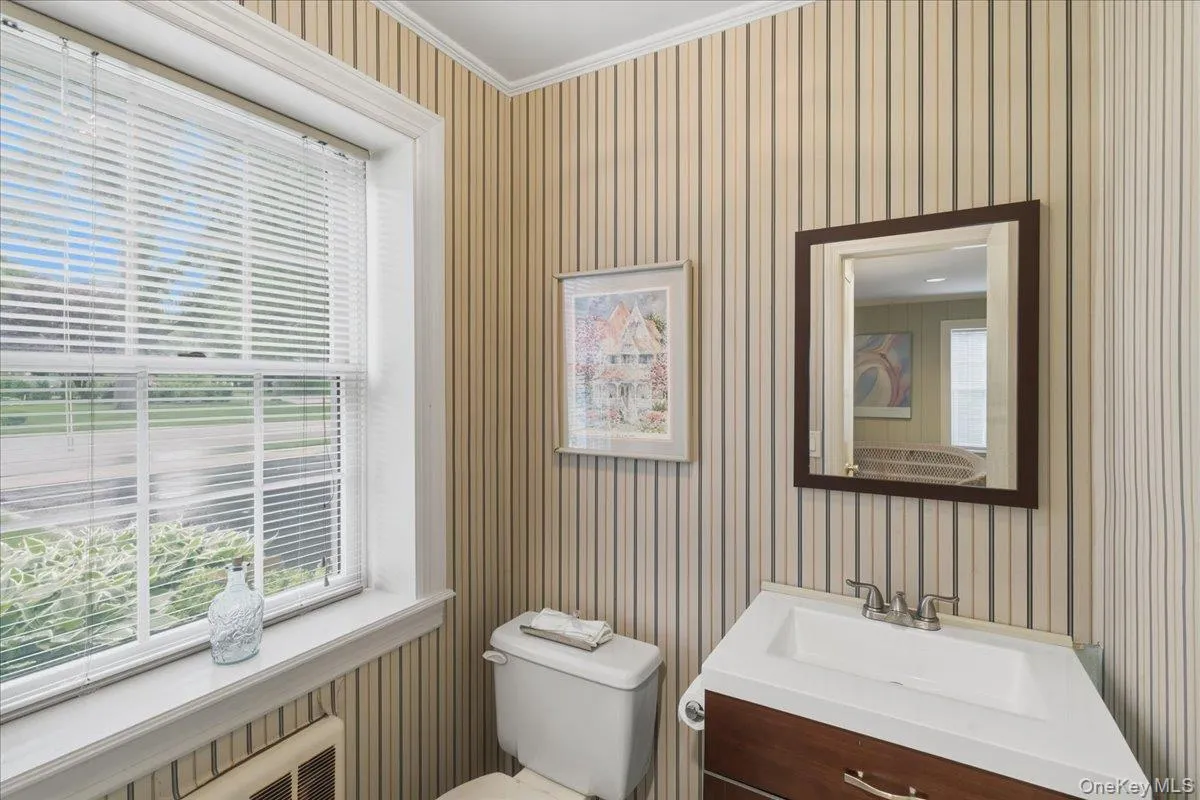 First floor 1/2 bath First floor 1/2 bath