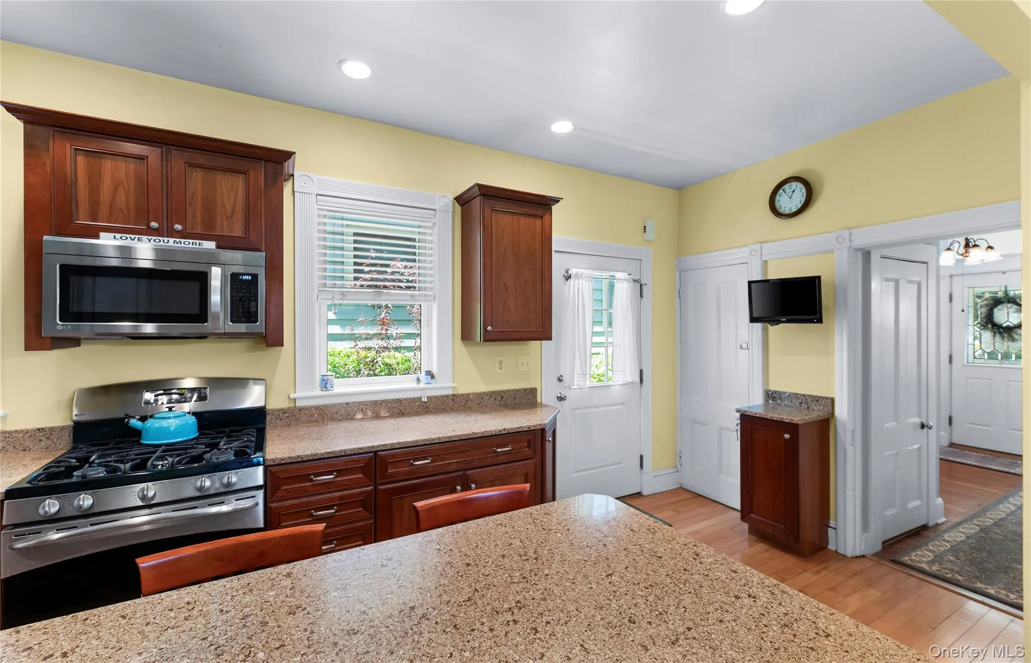35 4th Avenue, Orangetown, NY, 3 Bedrooms Bedrooms, 7 Rooms Rooms,2 BathroomsBathrooms,Residential,For Rent,4th,0,KEY999141 35 4th Avenue, Orangetown, NY, 3 Bedrooms Bedrooms, 7 Rooms Rooms,2 BathroomsBathrooms,Residential,For Rent,4th,0,KEY999141