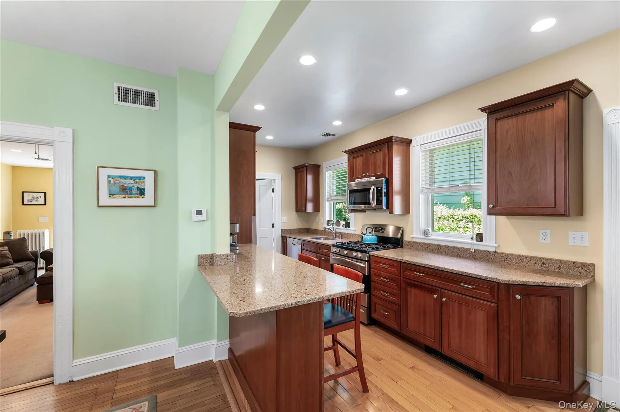 35 4th Avenue, Orangetown, NY, 3 Bedrooms Bedrooms, 7 Rooms Rooms,2 BathroomsBathrooms,Residential,For Rent,4th,0,KEY999141 35 4th Avenue, Orangetown, NY, 3 Bedrooms Bedrooms, 7 Rooms Rooms,2 BathroomsBathrooms,Residential,For Rent,4th,0,KEY999141