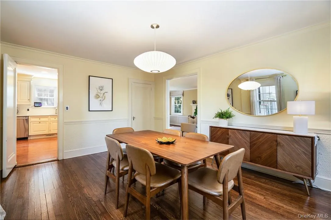 19 Hamilton Road, Scarsdale, NY, 4 Bedrooms Bedrooms, 9 Rooms Rooms,2 BathroomsBathrooms,Residential Lease,For Rent,Hamilton,0,999142 19 Hamilton Road, Scarsdale, NY, 4 Bedrooms Bedrooms, 9 Rooms Rooms,2 BathroomsBathrooms,Residential Lease,For Rent,Hamilton,0,999142