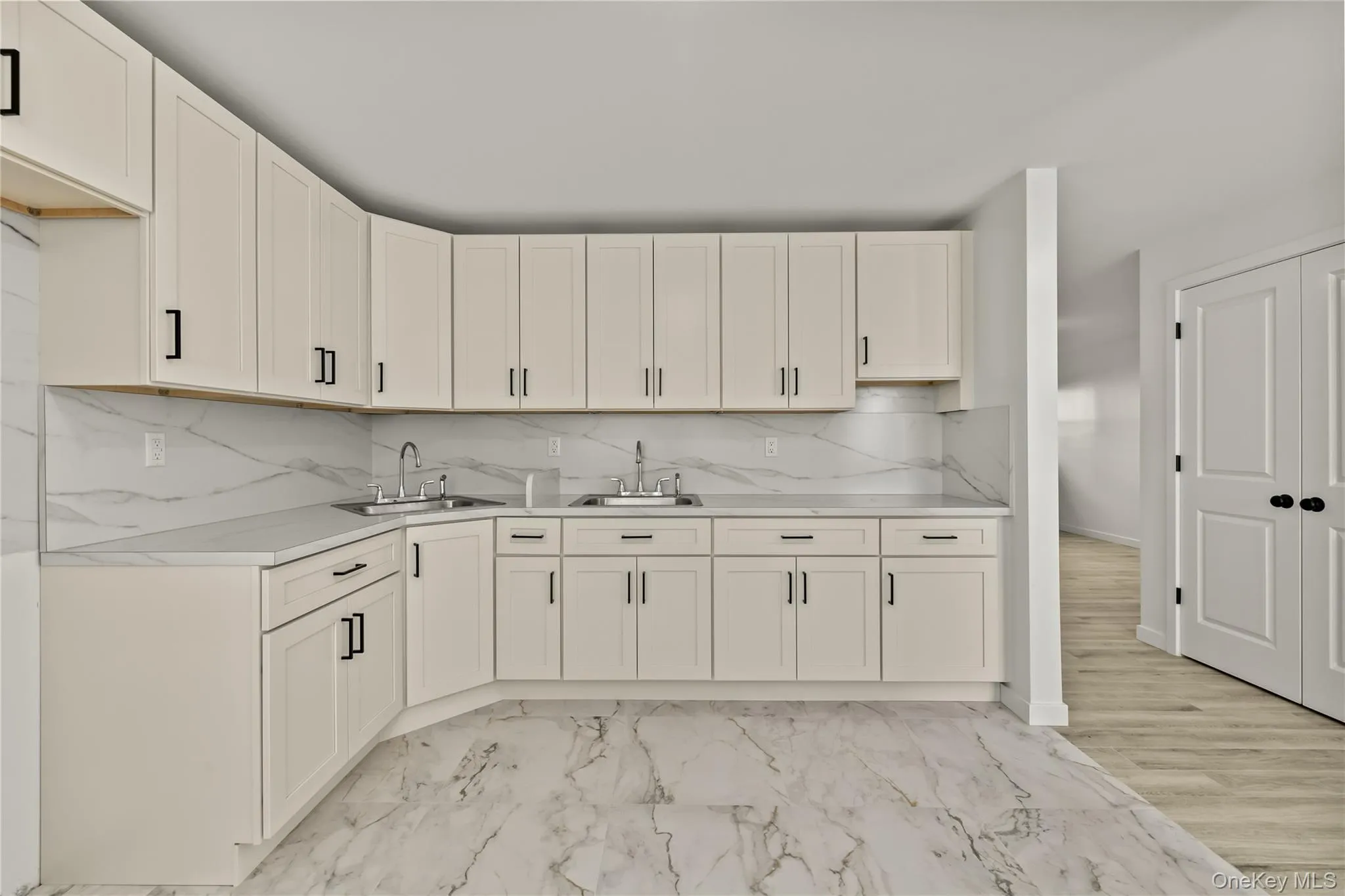 37 Ewing Avenue, Ramapo, NY, 8 Bedrooms Bedrooms, 8 Rooms Rooms,5 BathroomsBathrooms,Residential,For Rent,Ewing,0,999150 37 Ewing Avenue, Ramapo, NY, 8 Bedrooms Bedrooms, 8 Rooms Rooms,5 BathroomsBathrooms,Residential,For Rent,Ewing,0,999150
