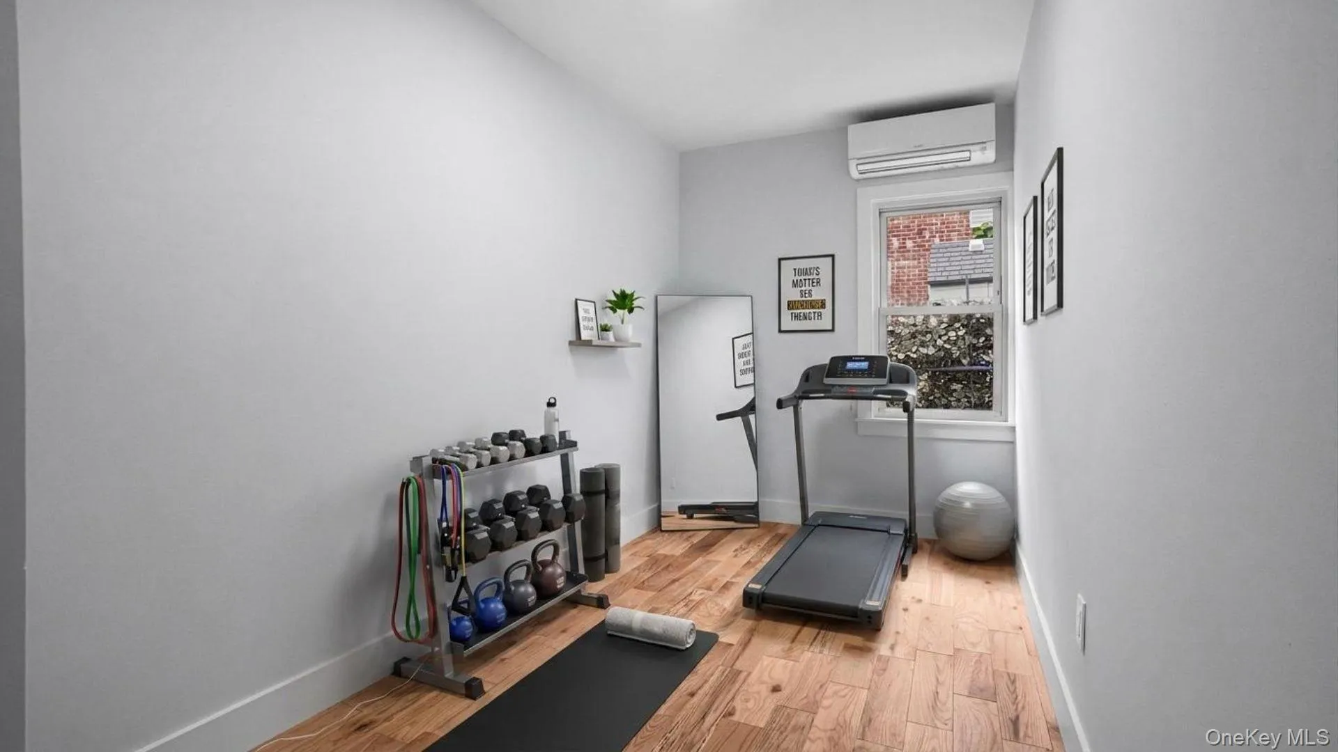 2738 Miles Avenue, New York, NY, 4 Bedrooms Bedrooms, 7 Rooms Rooms,1 BathroomBathrooms,Residential,For Rent,Miles,0,999151 2738 Miles Avenue, New York, NY, 4 Bedrooms Bedrooms, 7 Rooms Rooms,1 BathroomBathrooms,Residential,For Rent,Miles,0,999151
