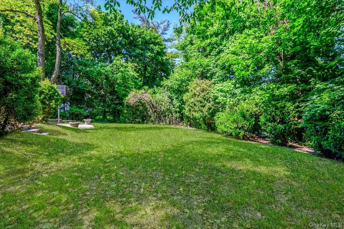27 Ridge Drive, North Hempstead, NY, 4 Bedrooms Bedrooms, 9 Rooms Rooms,3 BathroomsBathrooms,Residential,For Rent,Ridge,0,999153 27 Ridge Drive, North Hempstead, NY, 4 Bedrooms Bedrooms, 9 Rooms Rooms,3 BathroomsBathrooms,Residential,For Rent,Ridge,0,999153