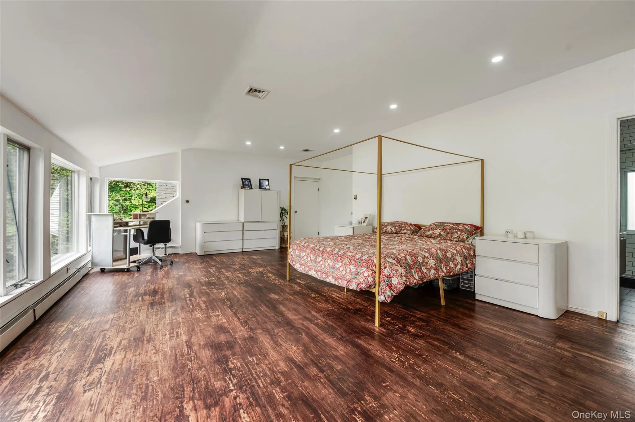 27 Ridge Drive, North Hempstead, NY, 4 Bedrooms Bedrooms, 9 Rooms Rooms,3 BathroomsBathrooms,Residential,For Rent,Ridge,0,999153 27 Ridge Drive, North Hempstead, NY, 4 Bedrooms Bedrooms, 9 Rooms Rooms,3 BathroomsBathrooms,Residential,For Rent,Ridge,0,999153