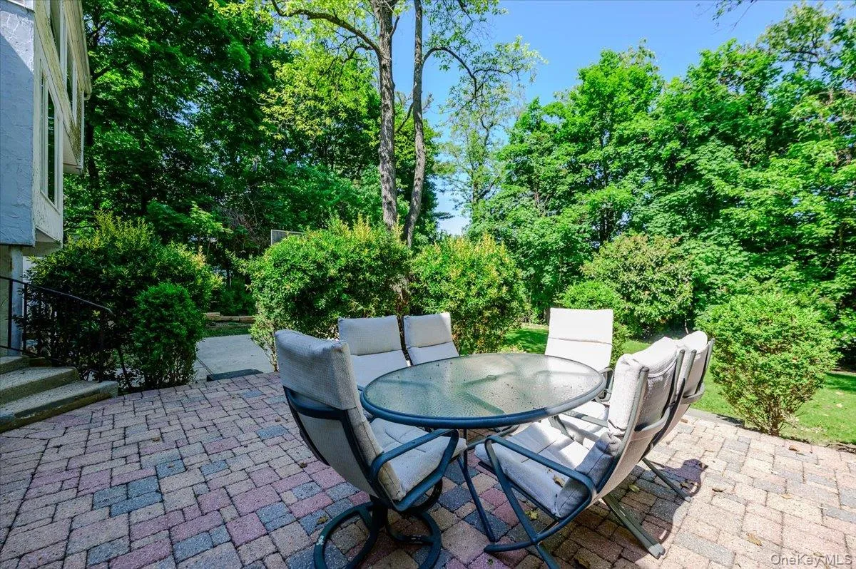 27 Ridge Drive, North Hempstead, NY, 4 Bedrooms Bedrooms, 9 Rooms Rooms,3 BathroomsBathrooms,Residential,For Rent,Ridge,0,999153 27 Ridge Drive, North Hempstead, NY, 4 Bedrooms Bedrooms, 9 Rooms Rooms,3 BathroomsBathrooms,Residential,For Rent,Ridge,0,999153
