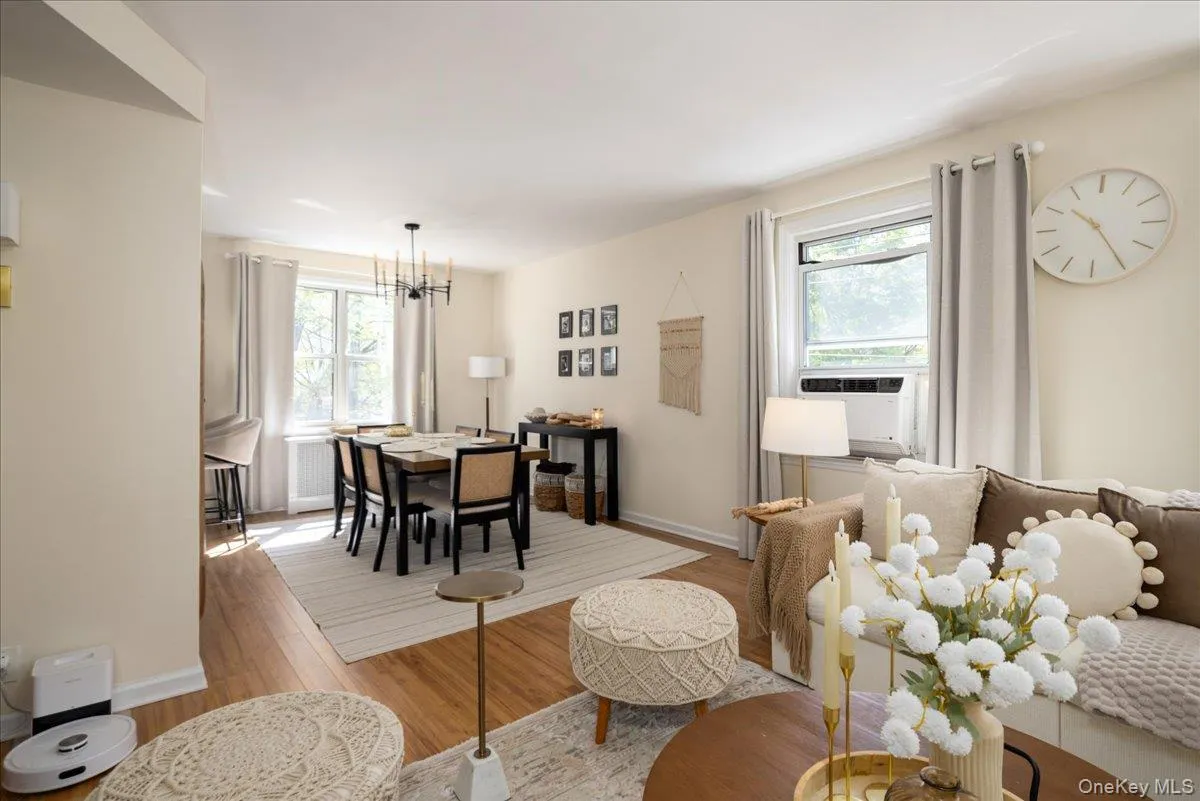 4 Edwards, North Hempstead, NY, 1 Bedroom Bedrooms, 4 Rooms Rooms,1 BathroomBathrooms,Residential,For Rent,Edwards,0,999154 4 Edwards, North Hempstead, NY, 1 Bedroom Bedrooms, 4 Rooms Rooms,1 BathroomBathrooms,Residential,For Rent,Edwards,0,999154