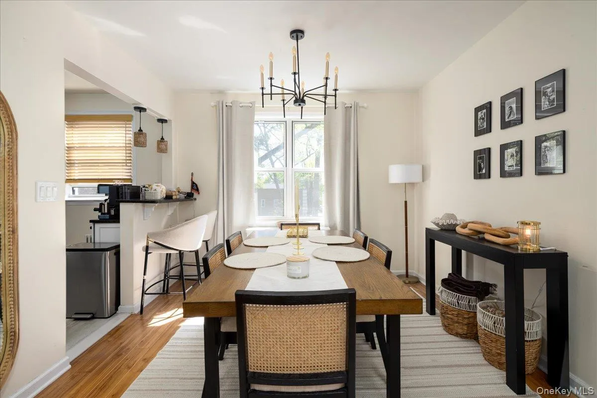 4 Edwards, North Hempstead, NY, 1 Bedroom Bedrooms, 4 Rooms Rooms,1 BathroomBathrooms,Residential,For Rent,Edwards,0,999154 4 Edwards, North Hempstead, NY, 1 Bedroom Bedrooms, 4 Rooms Rooms,1 BathroomBathrooms,Residential,For Rent,Edwards,0,999154