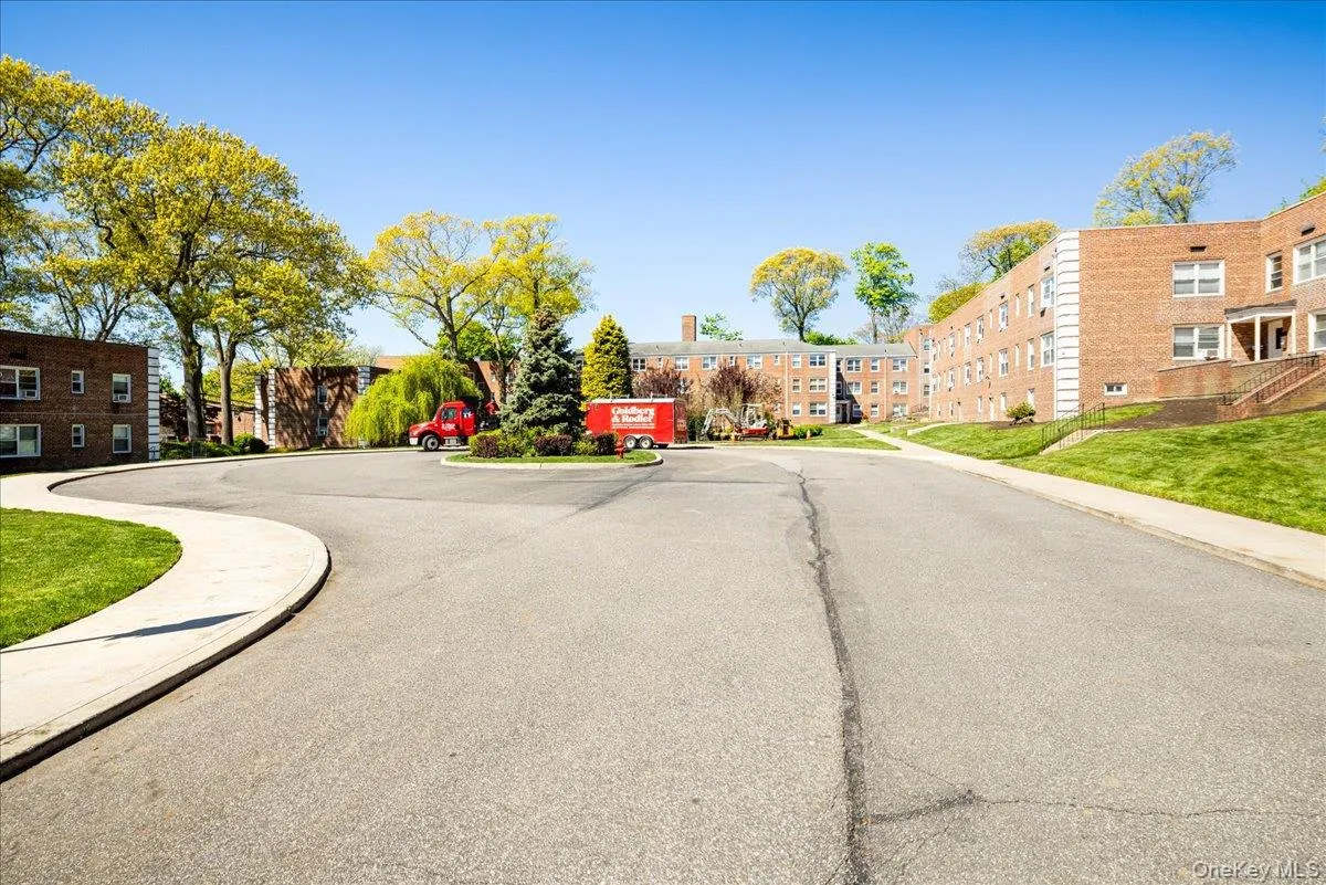 4 Edwards, North Hempstead, NY, 1 Bedroom Bedrooms, 4 Rooms Rooms,1 BathroomBathrooms,Residential,For Rent,Edwards,0,999154 4 Edwards, North Hempstead, NY, 1 Bedroom Bedrooms, 4 Rooms Rooms,1 BathroomBathrooms,Residential,For Rent,Edwards,0,999154