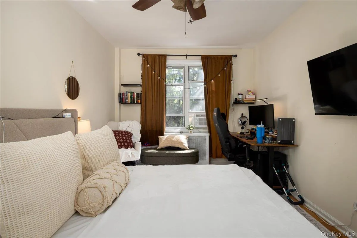 4 Edwards, North Hempstead, NY, 1 Bedroom Bedrooms, 4 Rooms Rooms,1 BathroomBathrooms,Residential,For Rent,Edwards,0,999154 4 Edwards, North Hempstead, NY, 1 Bedroom Bedrooms, 4 Rooms Rooms,1 BathroomBathrooms,Residential,For Rent,Edwards,0,999154