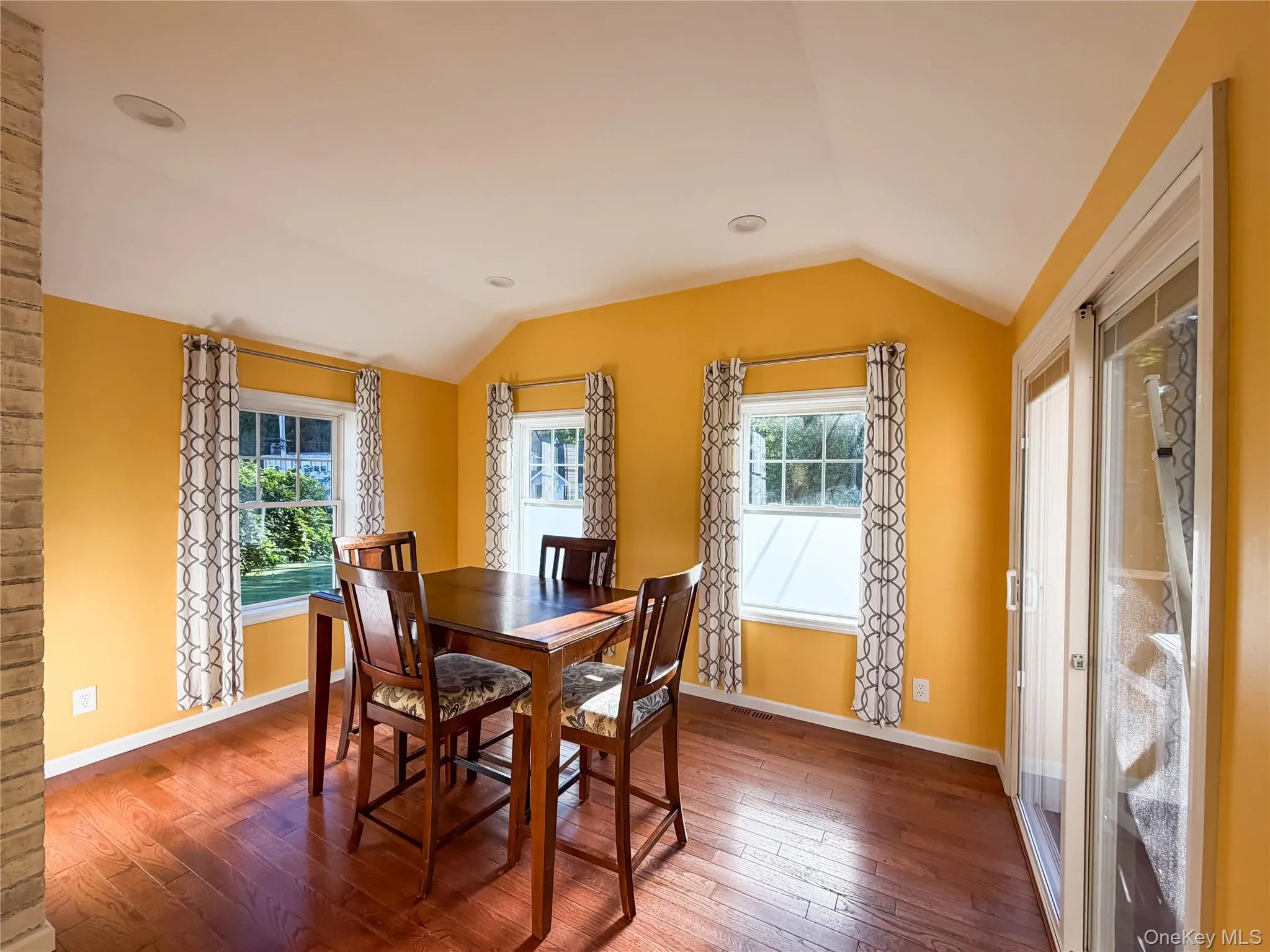 23 Caywood Place, Hyde Park, NY, 4 Bedrooms Bedrooms, 8 Rooms Rooms,1 BathroomBathrooms,Residential,For Rent,Caywood,0,999156 23 Caywood Place, Hyde Park, NY, 4 Bedrooms Bedrooms, 8 Rooms Rooms,1 BathroomBathrooms,Residential,For Rent,Caywood,0,999156