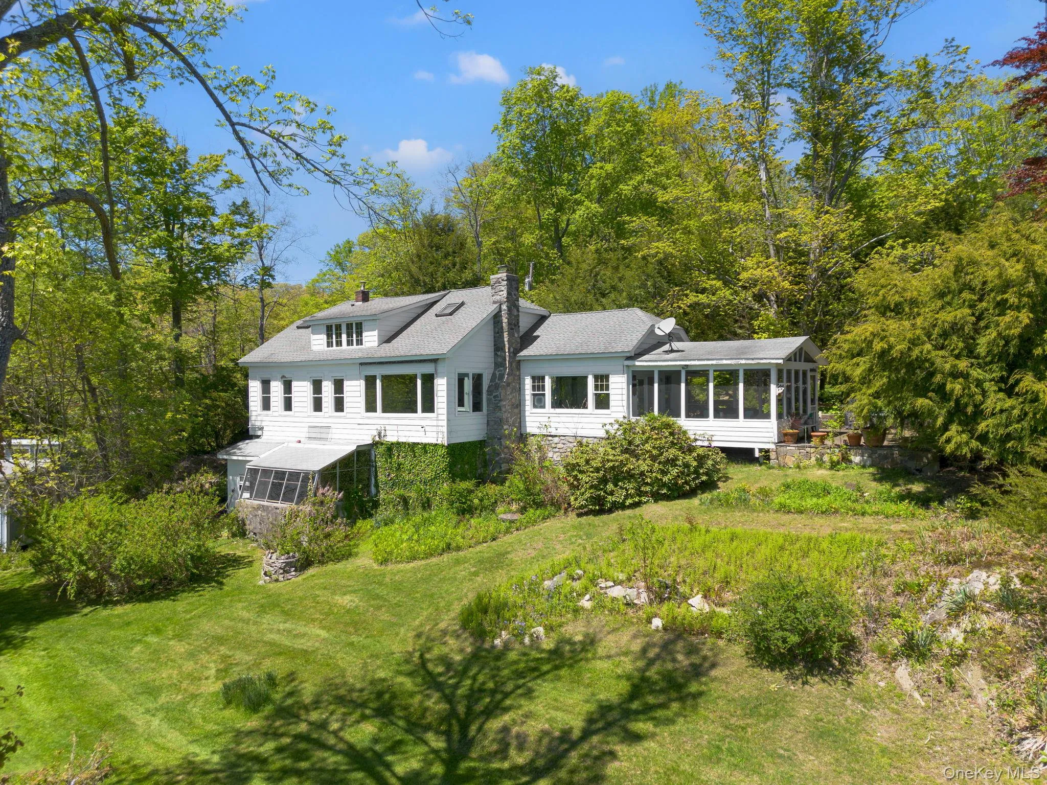 Placed on .63 acres of lush green lawns Placed on .63 acres of lush green lawns