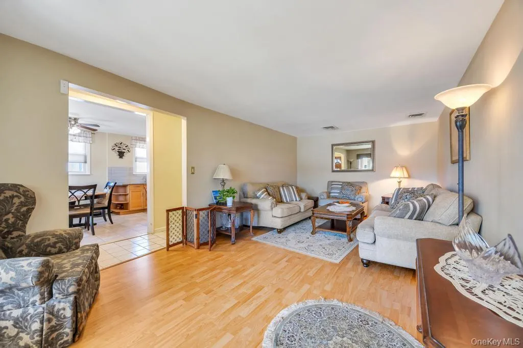 2625 Cypress Avenue, Hempstead, NY, 4 Bedrooms Bedrooms, 9 Rooms Rooms,2 BathroomsBathrooms,Residential,For Rent,Cypress,0,999184 2625 Cypress Avenue, Hempstead, NY, 4 Bedrooms Bedrooms, 9 Rooms Rooms,2 BathroomsBathrooms,Residential,For Rent,Cypress,0,999184