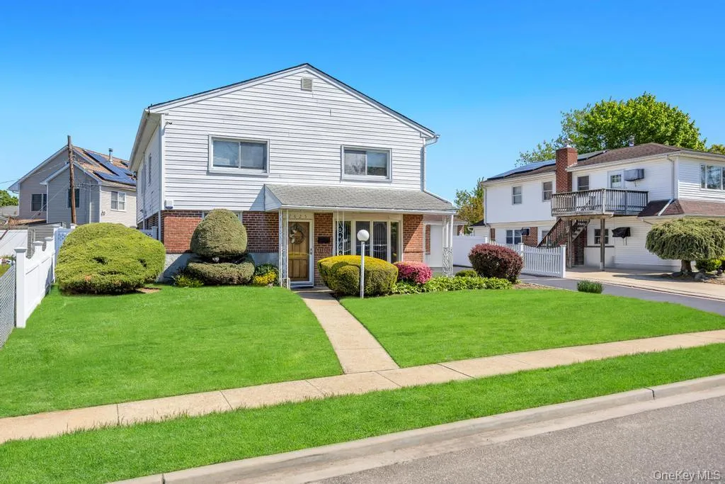 2625 Cypress Avenue, Hempstead, NY, 4 Bedrooms Bedrooms, 9 Rooms Rooms,2 BathroomsBathrooms,Residential,For Rent,Cypress,0,999184 2625 Cypress Avenue, Hempstead, NY, 4 Bedrooms Bedrooms, 9 Rooms Rooms,2 BathroomsBathrooms,Residential,For Rent,Cypress,0,999184