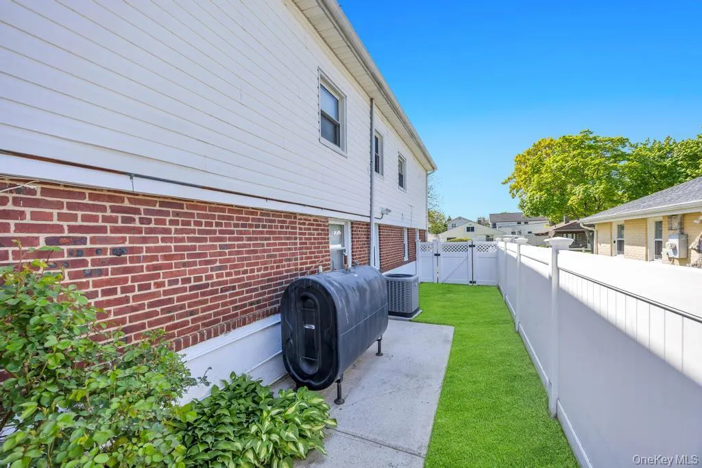 2625 Cypress Avenue, Hempstead, NY, 4 Bedrooms Bedrooms, 9 Rooms Rooms,2 BathroomsBathrooms,Residential,For Rent,Cypress,0,999184 2625 Cypress Avenue, Hempstead, NY, 4 Bedrooms Bedrooms, 9 Rooms Rooms,2 BathroomsBathrooms,Residential,For Rent,Cypress,0,999184