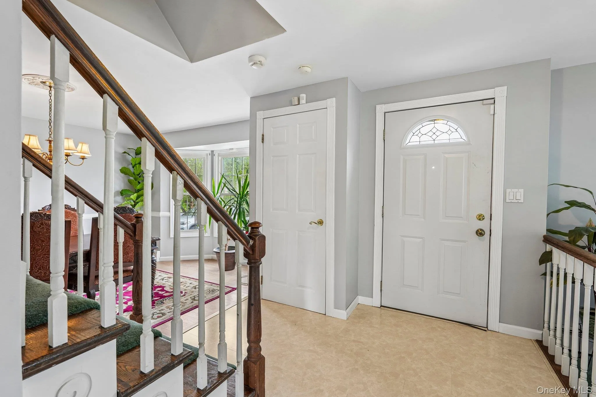 Welcoming front foyer with a bright entryway and convenient access to the main living areas of the home. Welcoming front foyer with a bright entryway and convenient access to the main living areas of the home.