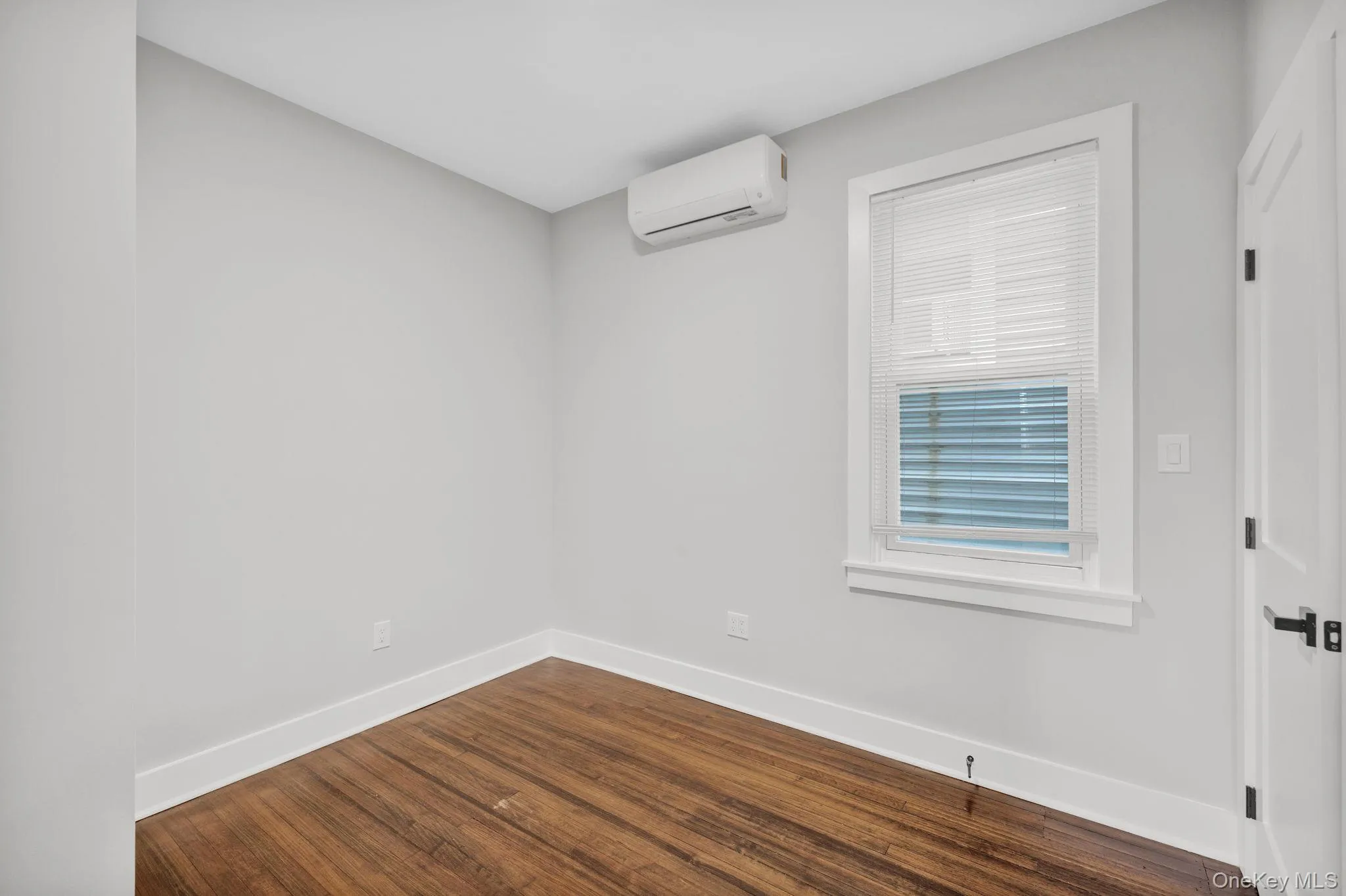348 Saw Mill River Road, Yonkers, NY, 3 Bedrooms Bedrooms, 7 Rooms Rooms,1 BathroomBathrooms,Residential Lease,For Rent,Saw Mill River,0,999190 348 Saw Mill River Road, Yonkers, NY, 3 Bedrooms Bedrooms, 7 Rooms Rooms,1 BathroomBathrooms,Residential Lease,For Rent,Saw Mill River,0,999190