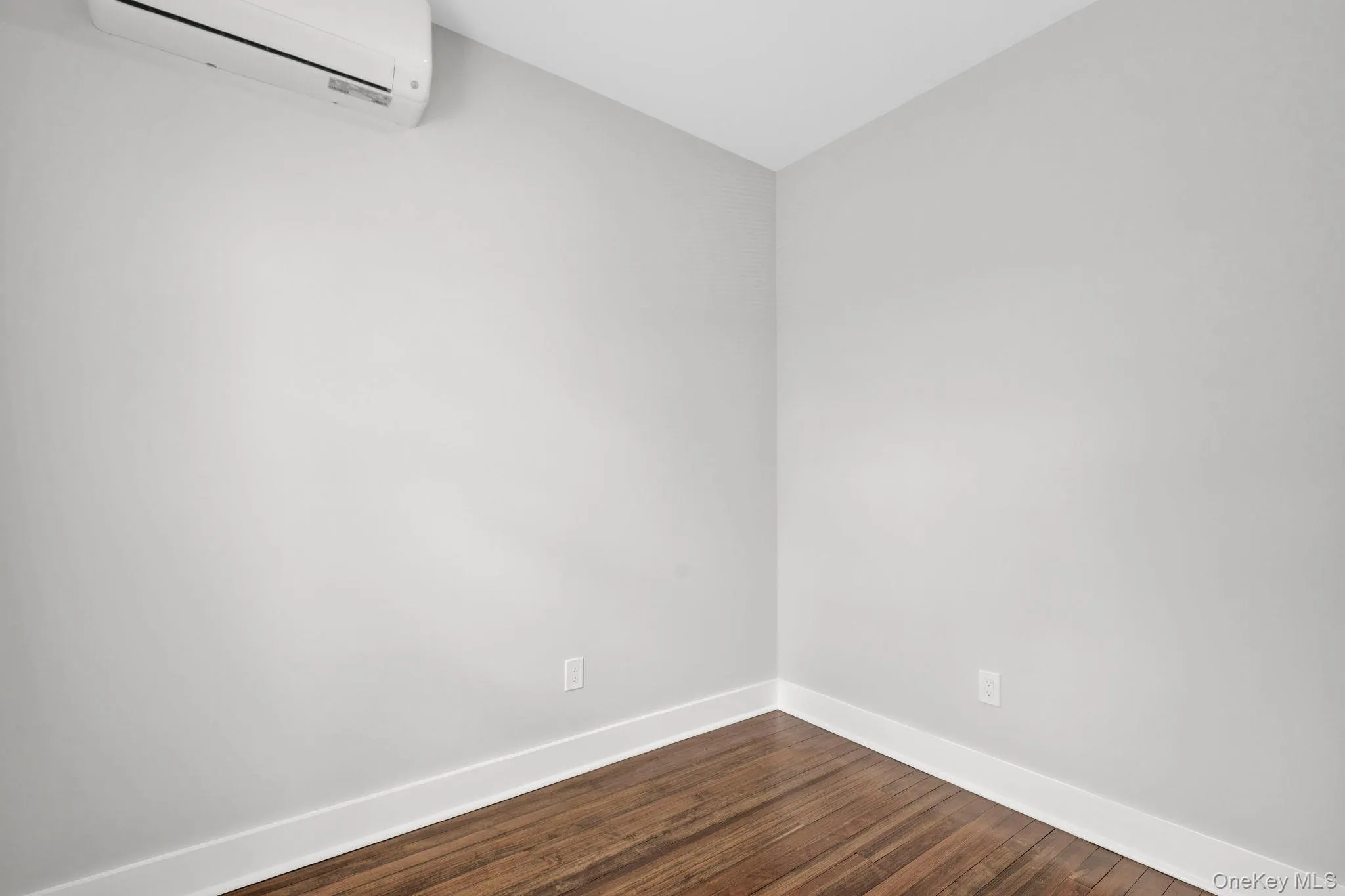 348 Saw Mill River Road, Yonkers, NY, 3 Bedrooms Bedrooms, 7 Rooms Rooms,1 BathroomBathrooms,Residential Lease,For Rent,Saw Mill River,0,999190 348 Saw Mill River Road, Yonkers, NY, 3 Bedrooms Bedrooms, 7 Rooms Rooms,1 BathroomBathrooms,Residential Lease,For Rent,Saw Mill River,0,999190