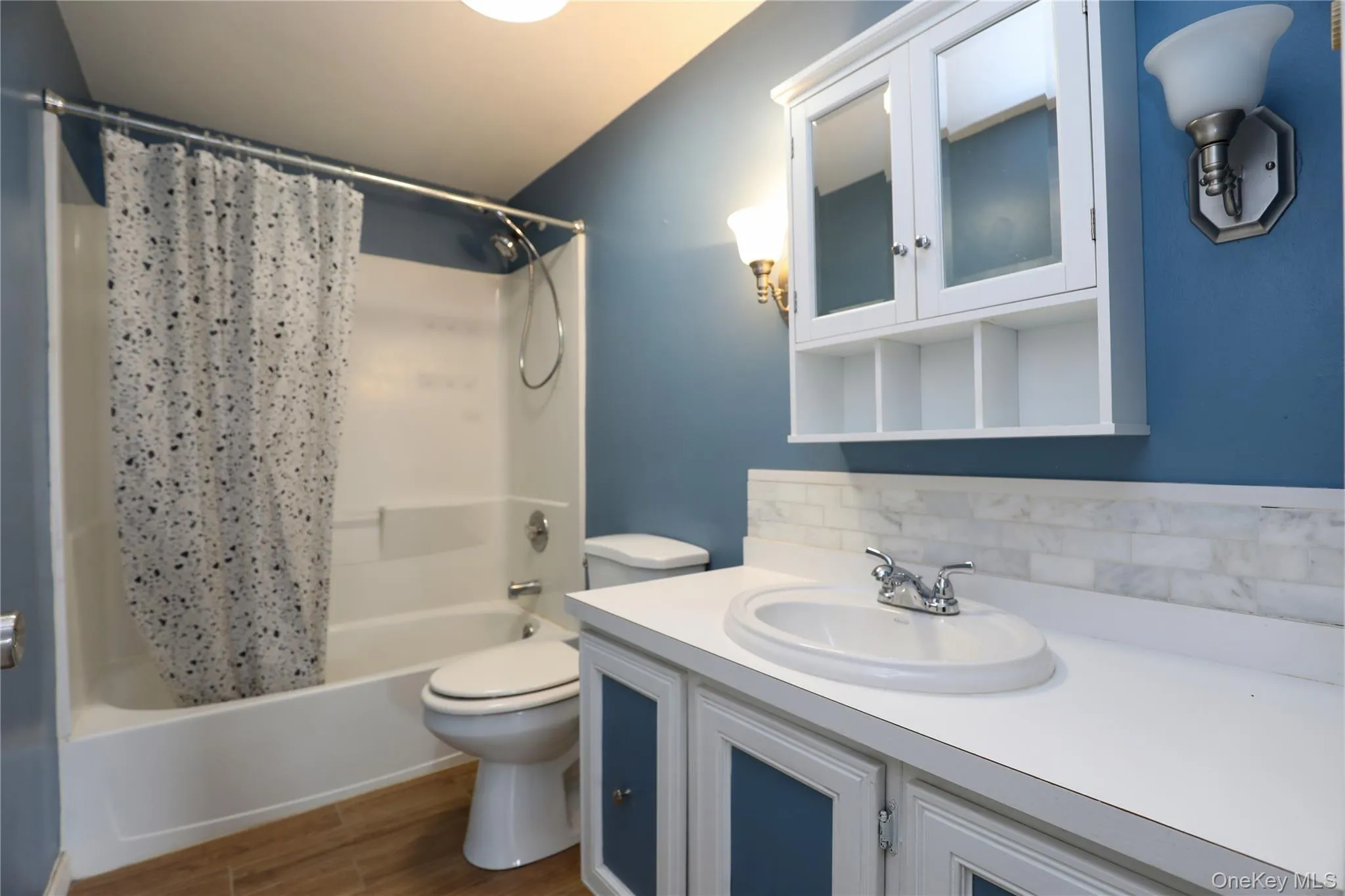 120 Hinsdale Street, Kingston, NY, 2 Bedrooms Bedrooms, 5 Rooms Rooms,1 BathroomBathrooms,Residential Lease,For Rent,Hinsdale,0,999196 120 Hinsdale Street, Kingston, NY, 2 Bedrooms Bedrooms, 5 Rooms Rooms,1 BathroomBathrooms,Residential Lease,For Rent,Hinsdale,0,999196