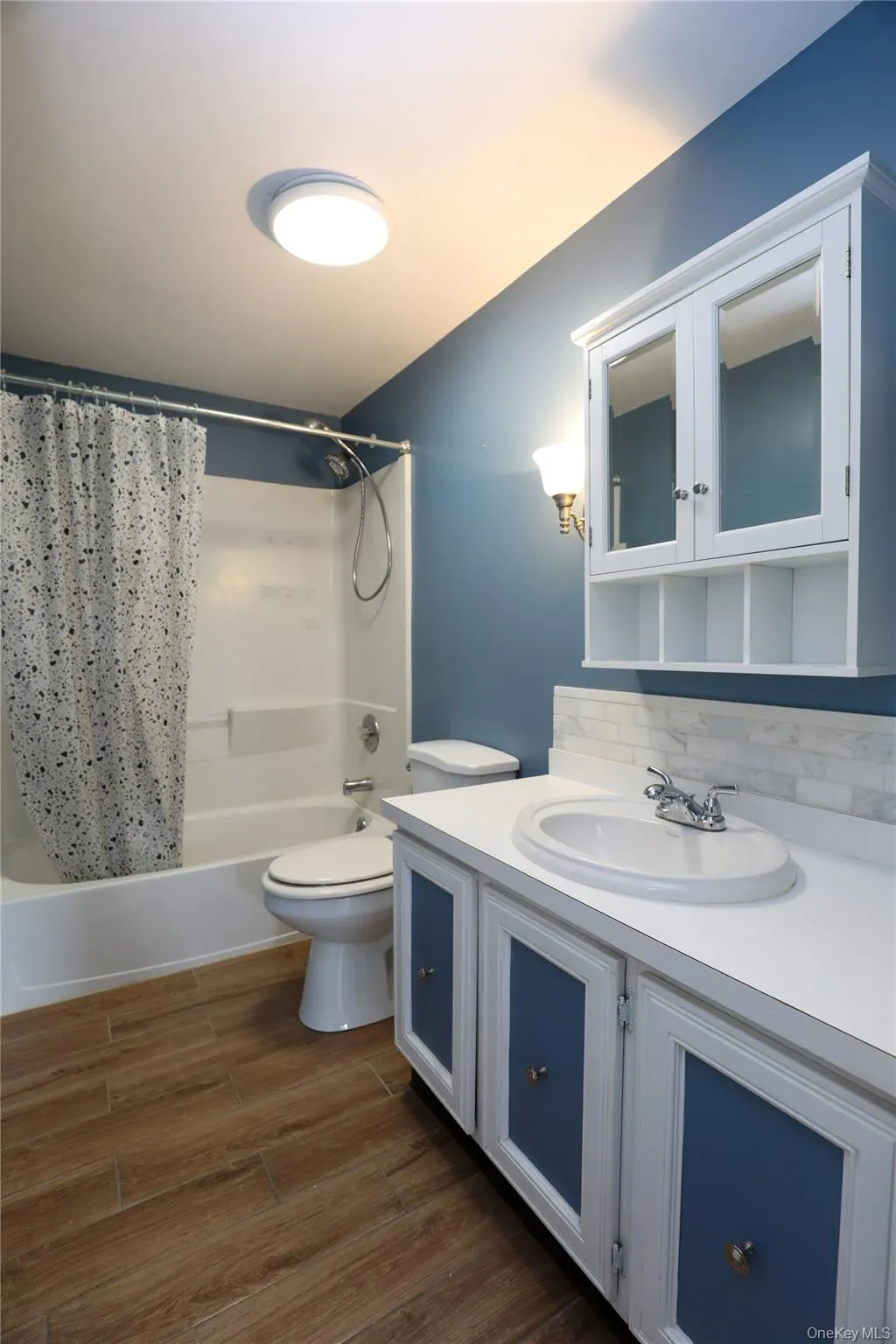 120 Hinsdale Street, Kingston, NY, 2 Bedrooms Bedrooms, 5 Rooms Rooms,1 BathroomBathrooms,Residential Lease,For Rent,Hinsdale,0,999196 120 Hinsdale Street, Kingston, NY, 2 Bedrooms Bedrooms, 5 Rooms Rooms,1 BathroomBathrooms,Residential Lease,For Rent,Hinsdale,0,999196