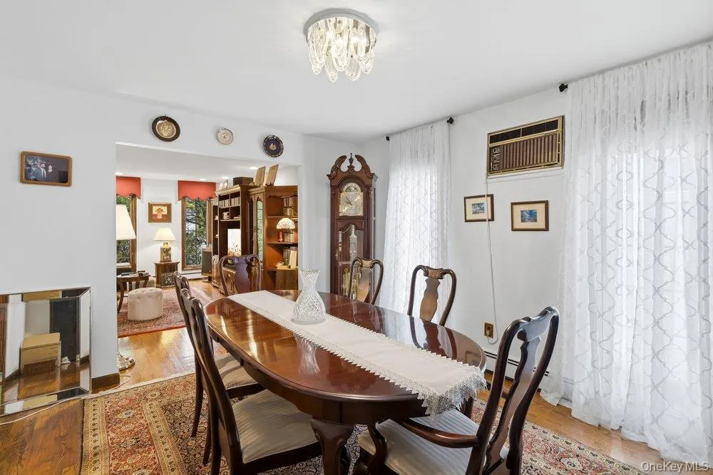 149 Princeton Street, North Hempstead, NY, 4 Bedrooms Bedrooms, 8 Rooms Rooms,3 BathroomsBathrooms,Residential,For Rent,Princeton,0,999201 149 Princeton Street, North Hempstead, NY, 4 Bedrooms Bedrooms, 8 Rooms Rooms,3 BathroomsBathrooms,Residential,For Rent,Princeton,0,999201
