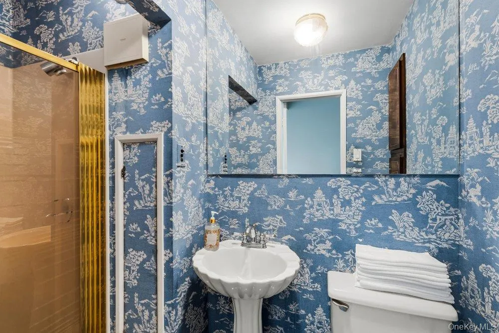 149 Princeton Street, North Hempstead, NY, 4 Bedrooms Bedrooms, 8 Rooms Rooms,3 BathroomsBathrooms,Residential,For Rent,Princeton,0,999201 149 Princeton Street, North Hempstead, NY, 4 Bedrooms Bedrooms, 8 Rooms Rooms,3 BathroomsBathrooms,Residential,For Rent,Princeton,0,999201