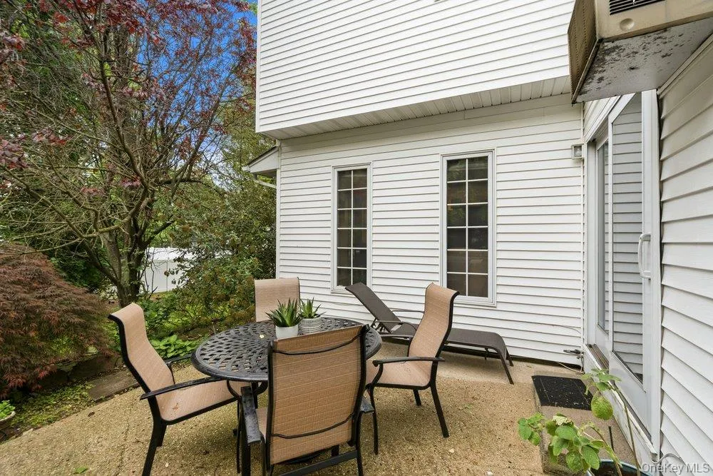 149 Princeton Street, North Hempstead, NY, 4 Bedrooms Bedrooms, 8 Rooms Rooms,3 BathroomsBathrooms,Residential,For Rent,Princeton,0,999201 149 Princeton Street, North Hempstead, NY, 4 Bedrooms Bedrooms, 8 Rooms Rooms,3 BathroomsBathrooms,Residential,For Rent,Princeton,0,999201