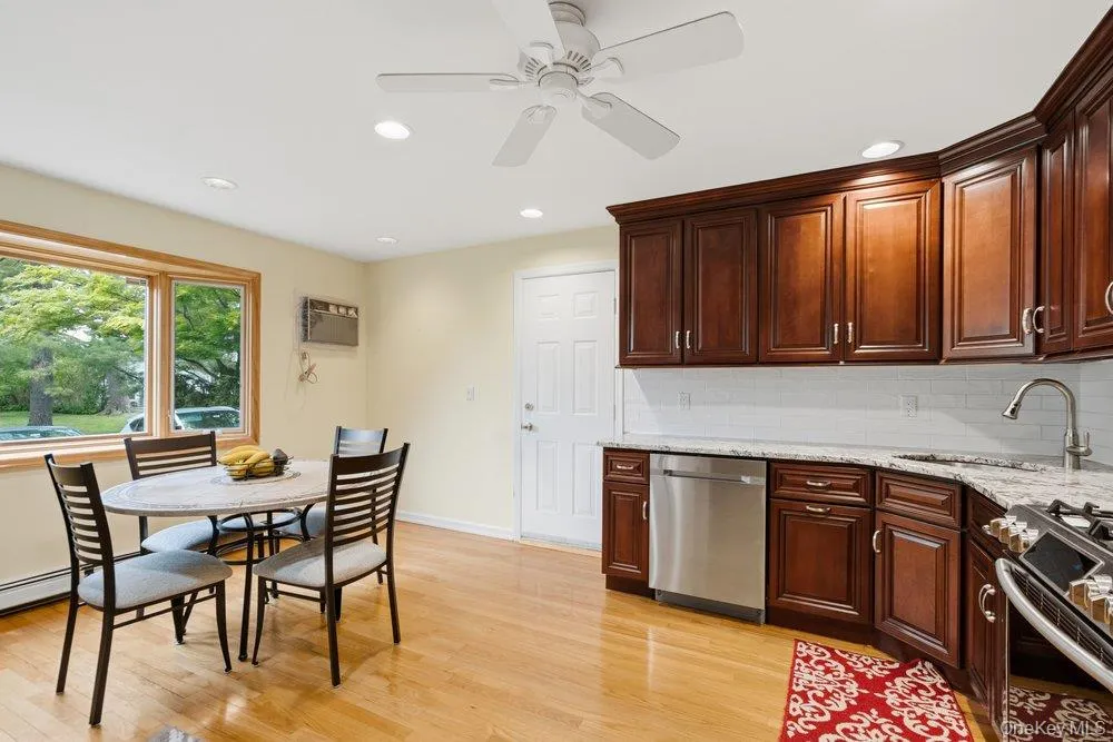 149 Princeton Street, North Hempstead, NY, 4 Bedrooms Bedrooms, 8 Rooms Rooms,3 BathroomsBathrooms,Residential,For Rent,Princeton,0,999201 149 Princeton Street, North Hempstead, NY, 4 Bedrooms Bedrooms, 8 Rooms Rooms,3 BathroomsBathrooms,Residential,For Rent,Princeton,0,999201
