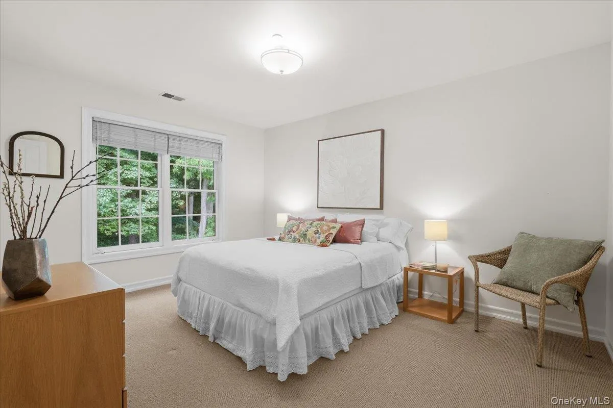 Beautiful 2nd bedroom Beautiful 2nd bedroom