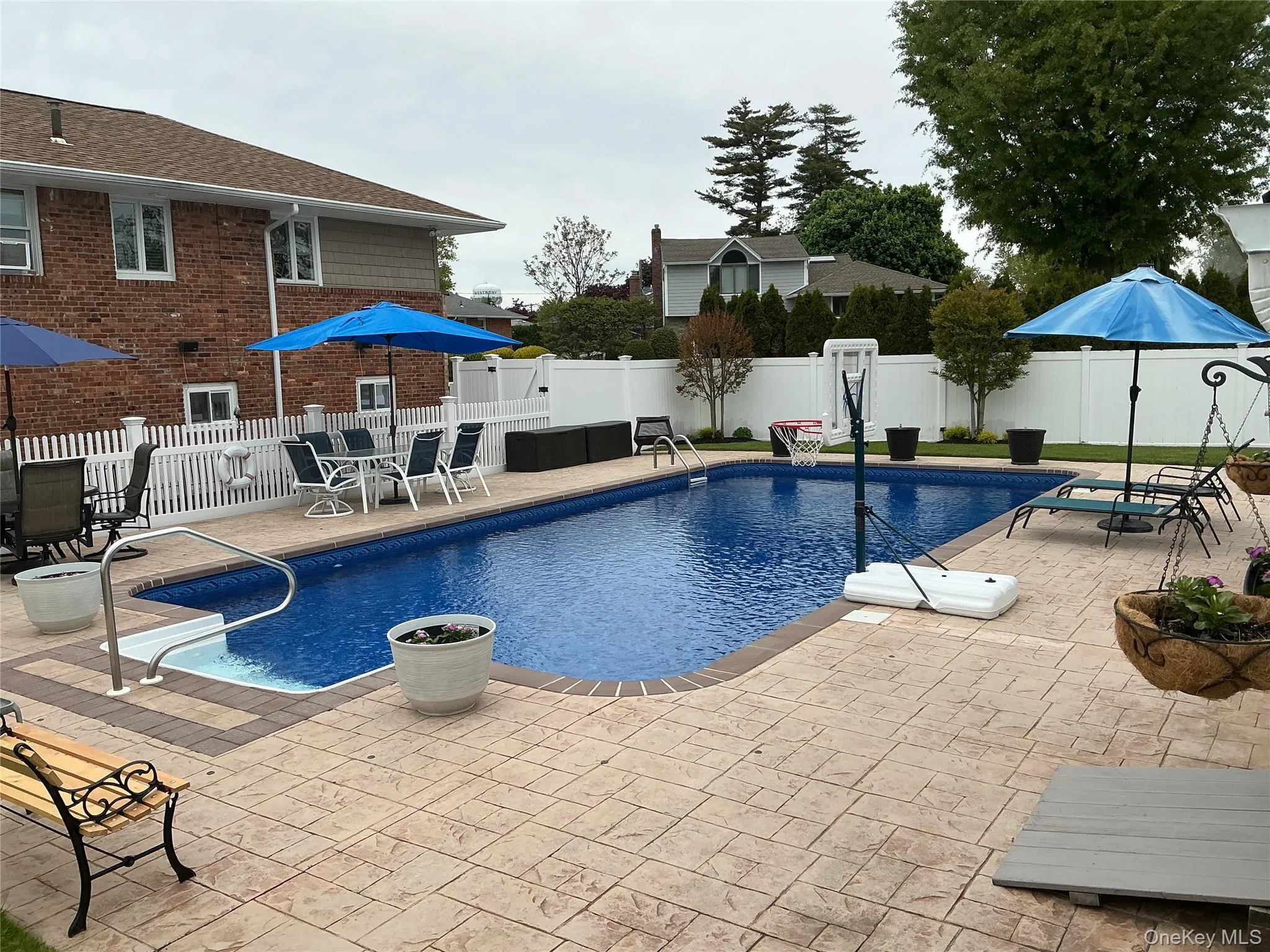 909 Berkshire Drive, Hempstead, NY, 3 Bedrooms Bedrooms, 7 Rooms Rooms,3 BathroomsBathrooms,Residential,For Rent,Berkshire,0,999206 909 Berkshire Drive, Hempstead, NY, 3 Bedrooms Bedrooms, 7 Rooms Rooms,3 BathroomsBathrooms,Residential,For Rent,Berkshire,0,999206
