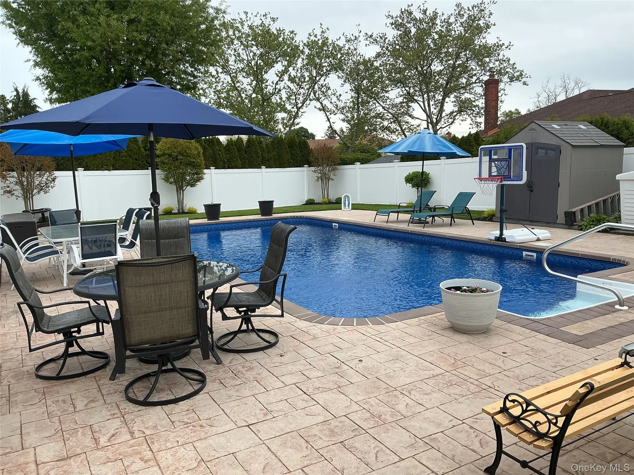909 Berkshire Drive, Hempstead, NY, 3 Bedrooms Bedrooms, 7 Rooms Rooms,3 BathroomsBathrooms,Residential,For Rent,Berkshire,0,999206 909 Berkshire Drive, Hempstead, NY, 3 Bedrooms Bedrooms, 7 Rooms Rooms,3 BathroomsBathrooms,Residential,For Rent,Berkshire,0,999206