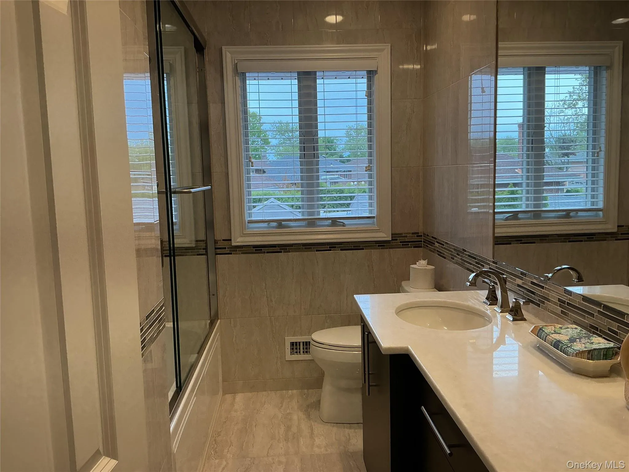 909 Berkshire Drive, Hempstead, NY, 3 Bedrooms Bedrooms, 7 Rooms Rooms,3 BathroomsBathrooms,Residential,For Rent,Berkshire,0,999206 909 Berkshire Drive, Hempstead, NY, 3 Bedrooms Bedrooms, 7 Rooms Rooms,3 BathroomsBathrooms,Residential,For Rent,Berkshire,0,999206